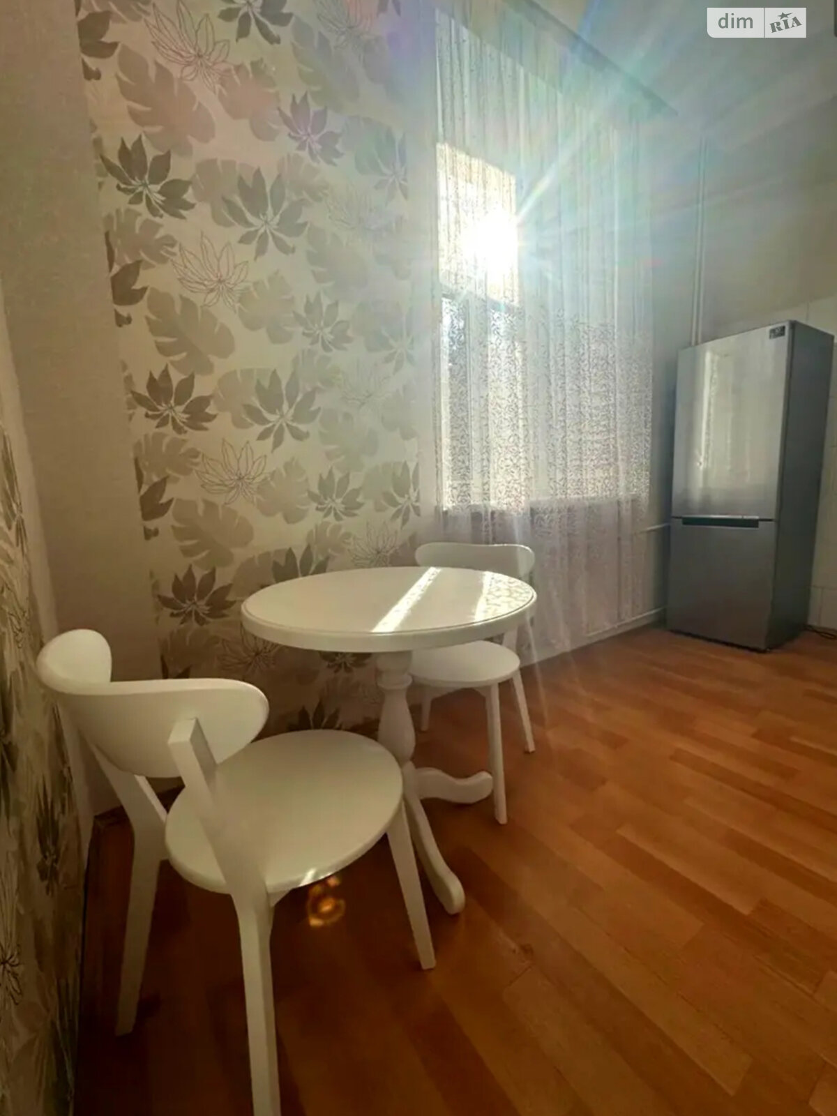 трехкомнатная квартира в Киеве, район Липки, на ул. Лютеранская 11Б в аренду на долгий срок помесячно фото 1