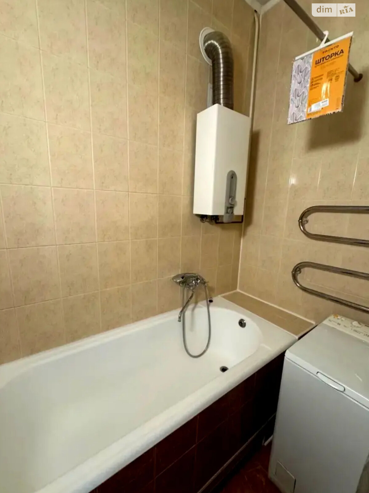 трехкомнатная квартира в Киеве, район Липки, на ул. Лютеранская 11Б в аренду на долгий срок помесячно фото 1