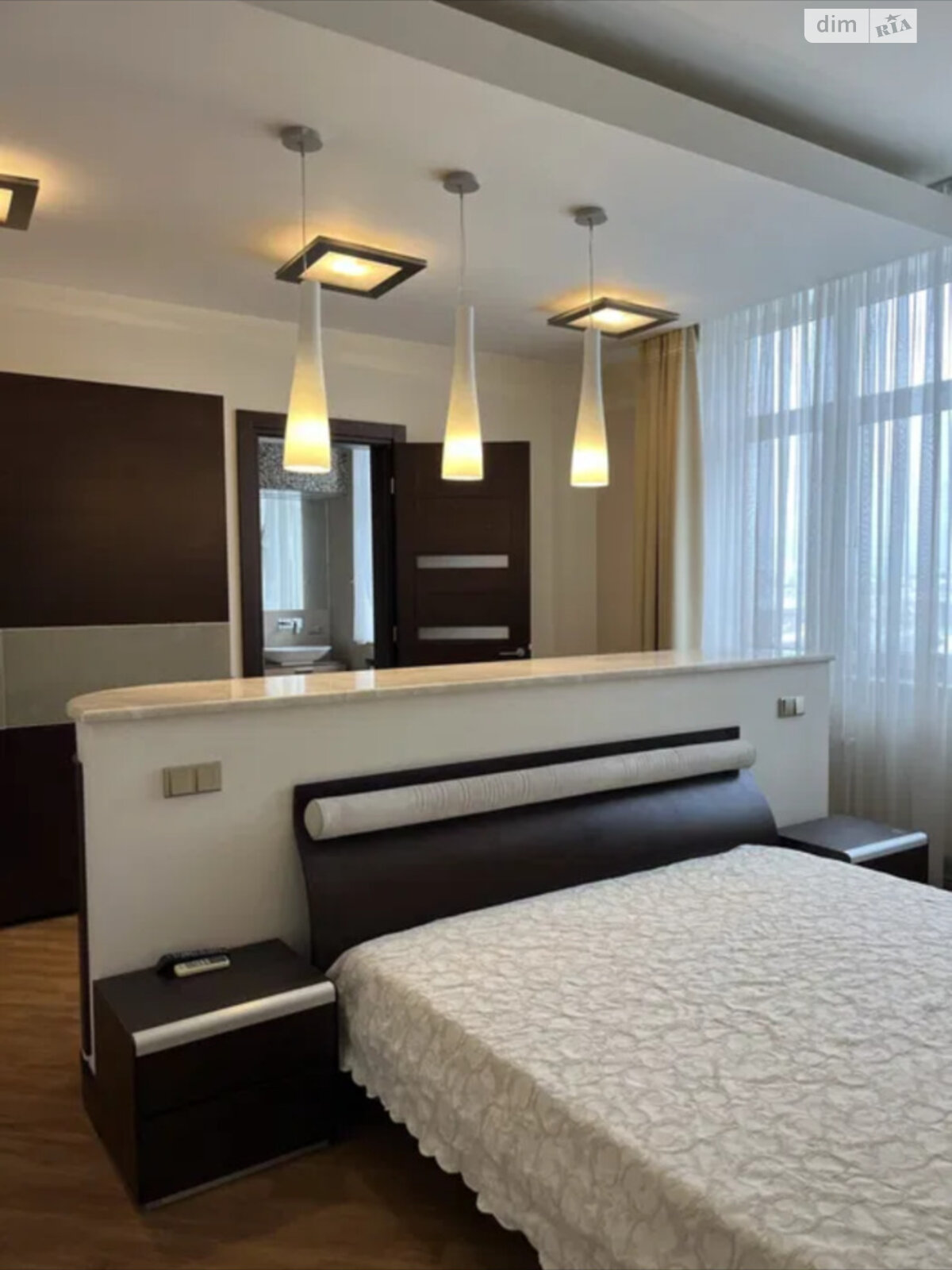 четырехкомнатная квартира в Киеве, район Липки, на ул. Лютеранская 10А в аренду на долгий срок помесячно фото 1