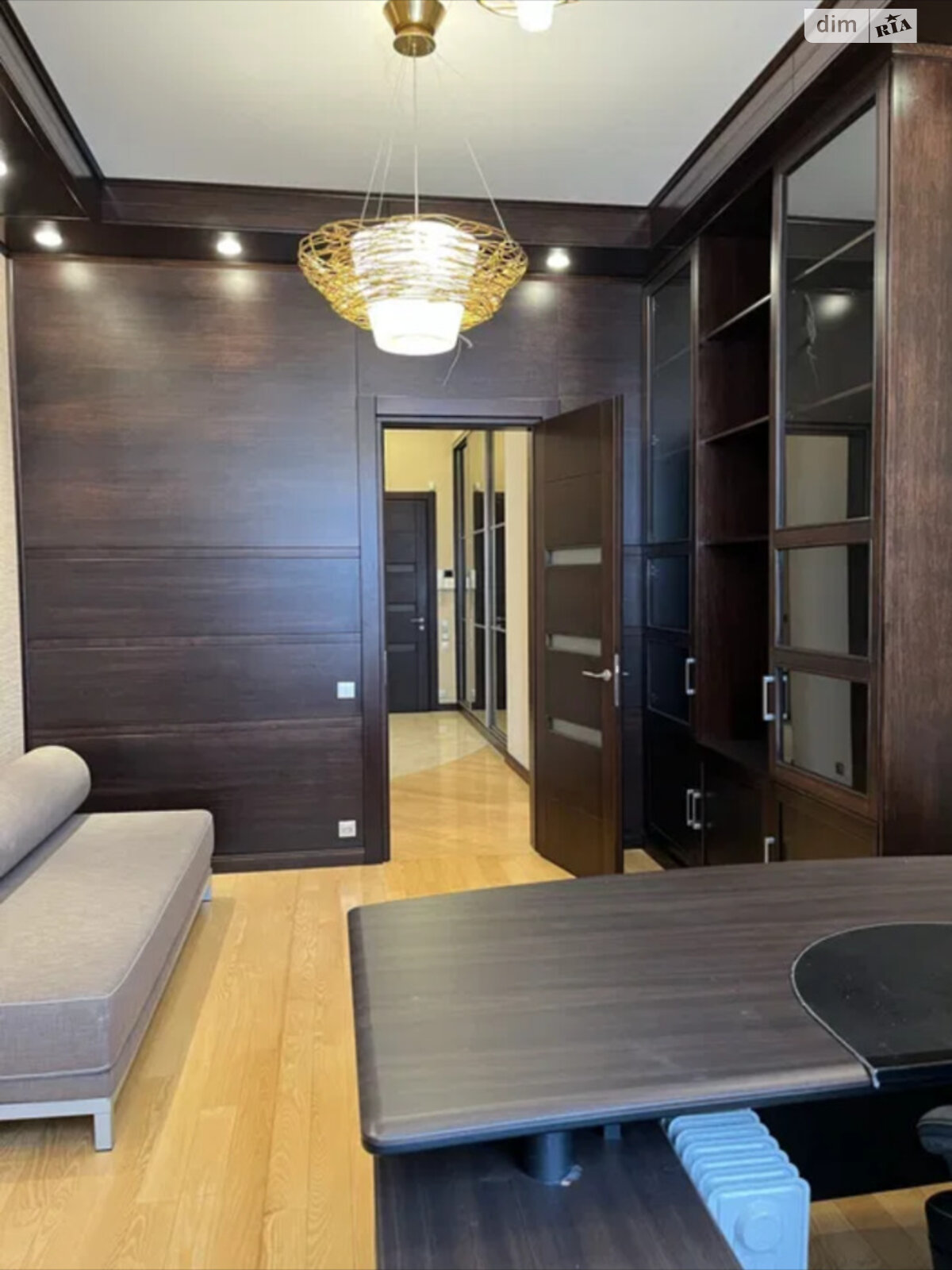 четырехкомнатная квартира в Киеве, район Липки, на ул. Лютеранская 10А в аренду на долгий срок помесячно фото 1