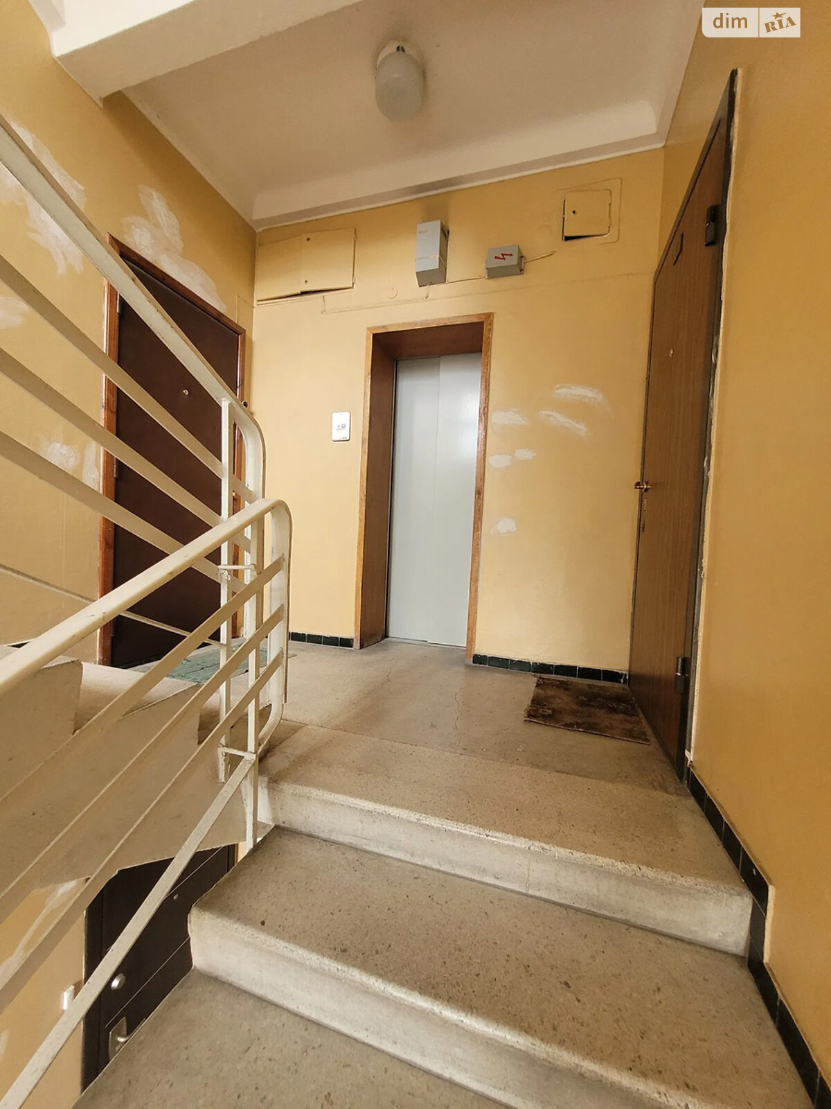 двокімнатна квартира в Києві, район Липки, на вул. Шовковична 29 в довготривалу оренду помісячно фото 1 двокімнатна квартира в Києві, район Липки, на вул. Шовковична 29 в довготривалу оренду помісячно фото 1