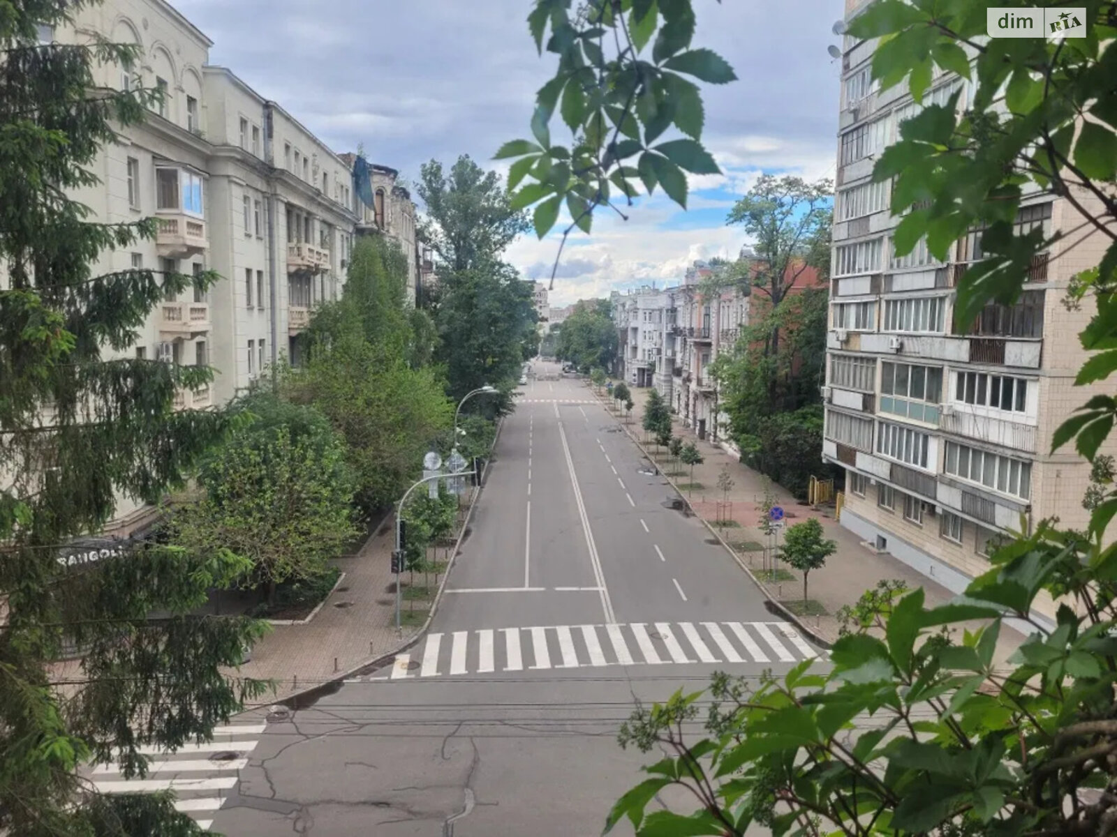 двокімнатна квартира в Києві, район Липки, на вул. Шовковична 29 в довготривалу оренду помісячно фото 1 двокімнатна квартира в Києві, район Липки, на вул. Шовковична 29 в довготривалу оренду помісячно фото 1