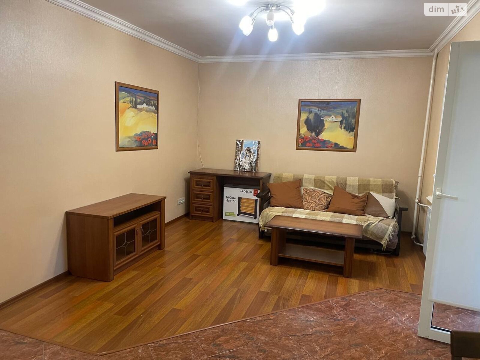 двокімнатна квартира в Києві, район Липки, на пров. Виноградний 6, кв. 18 в довготривалу оренду помісячно фото 1 двокімнатна квартира в Києві, район Липки, на пров. Виноградний 6, кв. 18 в довготривалу оренду помісячно фото 1