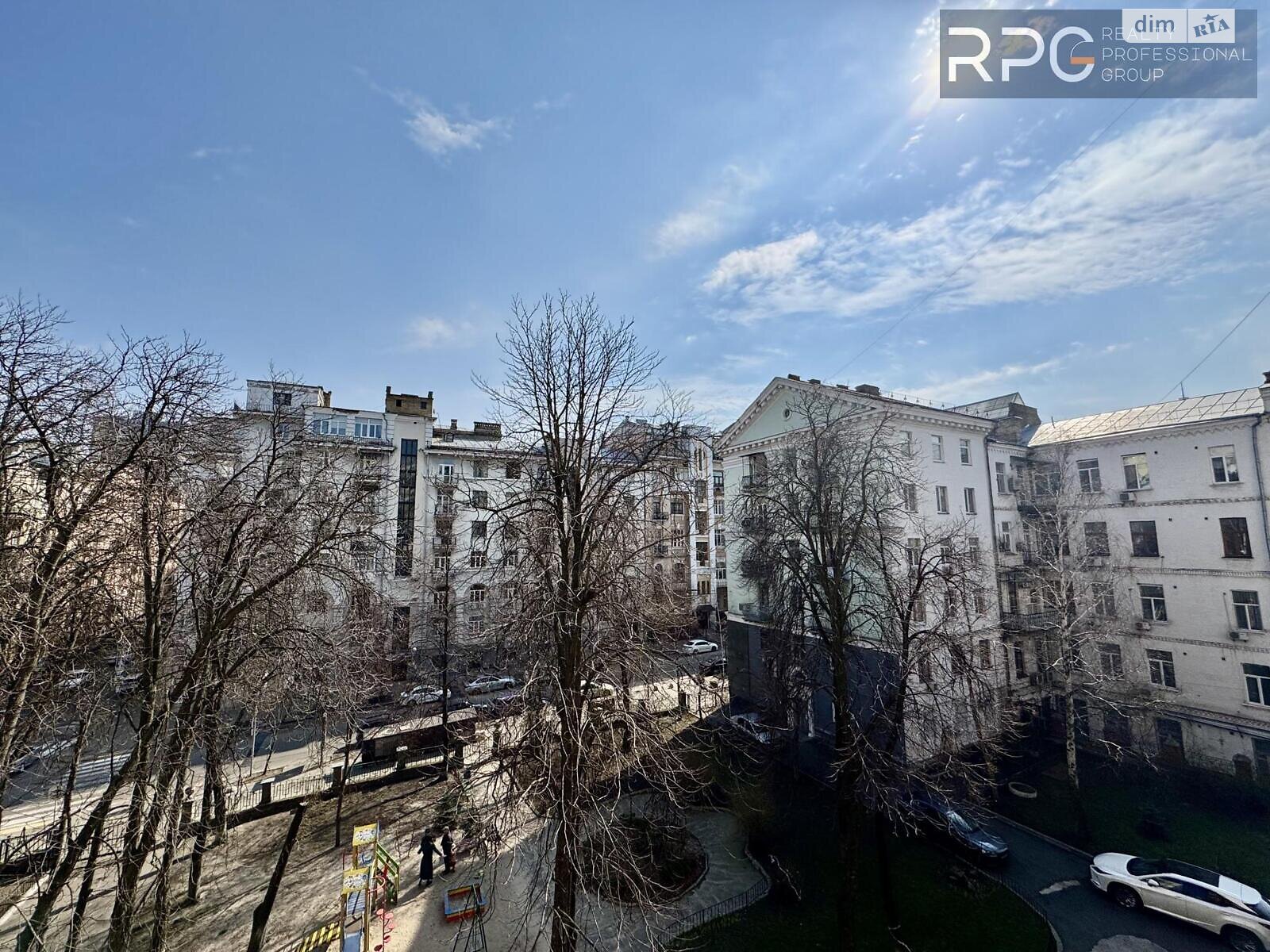 двокімнатна квартира в Києві, район Печерський, на вул. Заньковецької 8 в довготривалу оренду помісячно фото 1 двокімнатна квартира в Києві, район Печерський, на вул. Заньковецької 8 в довготривалу оренду помісячно фото 1