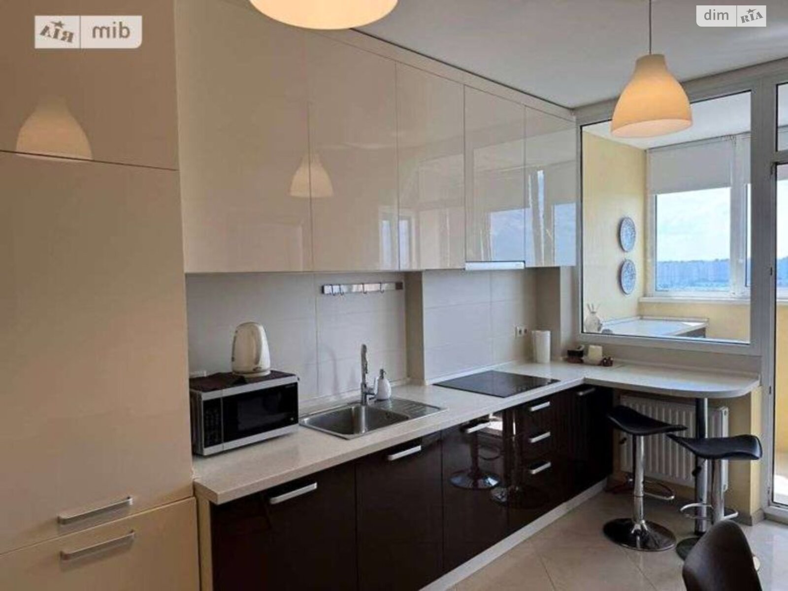 двухкомнатная квартира в Киеве, на пер. Лобачевского 7А в аренду на долгий срок помесячно фото 1