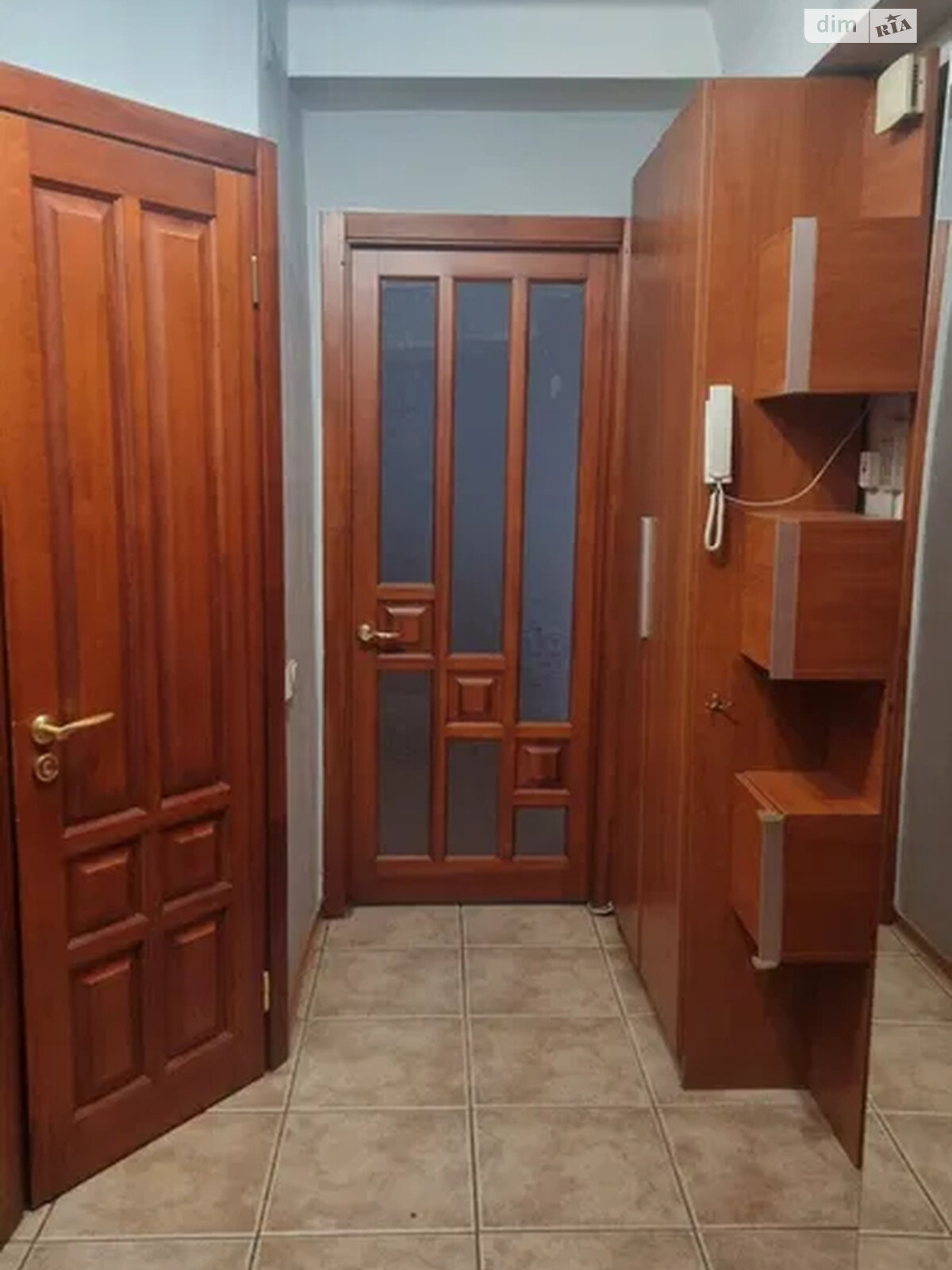 двухкомнатная квартира в Киеве, район Лукьяновка, на ул. Белорусская 10 в аренду на долгий срок помесячно фото 1 двухкомнатная квартира в Киеве, район Лукьяновка, на ул. Белорусская 10 в аренду на долгий срок помесячно фото 1