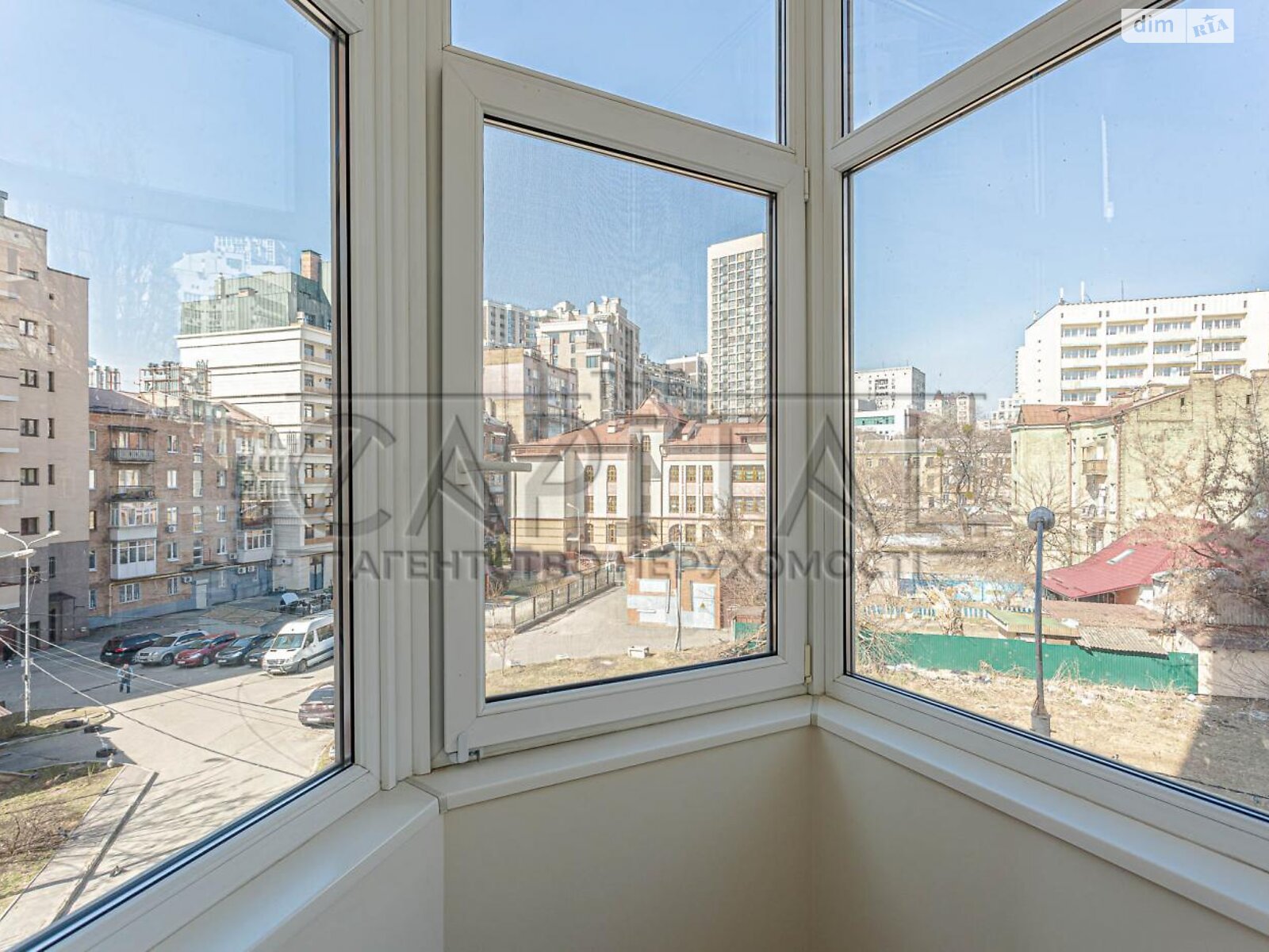 пятикомнатная квартира в Киеве, район Лукьяновка, на ул. Дмитриевская 17А в аренду на долгий срок помесячно фото 1 пятикомнатная квартира в Киеве, район Лукьяновка, на ул. Дмитриевская 17А в аренду на долгий срок помесячно фото 1