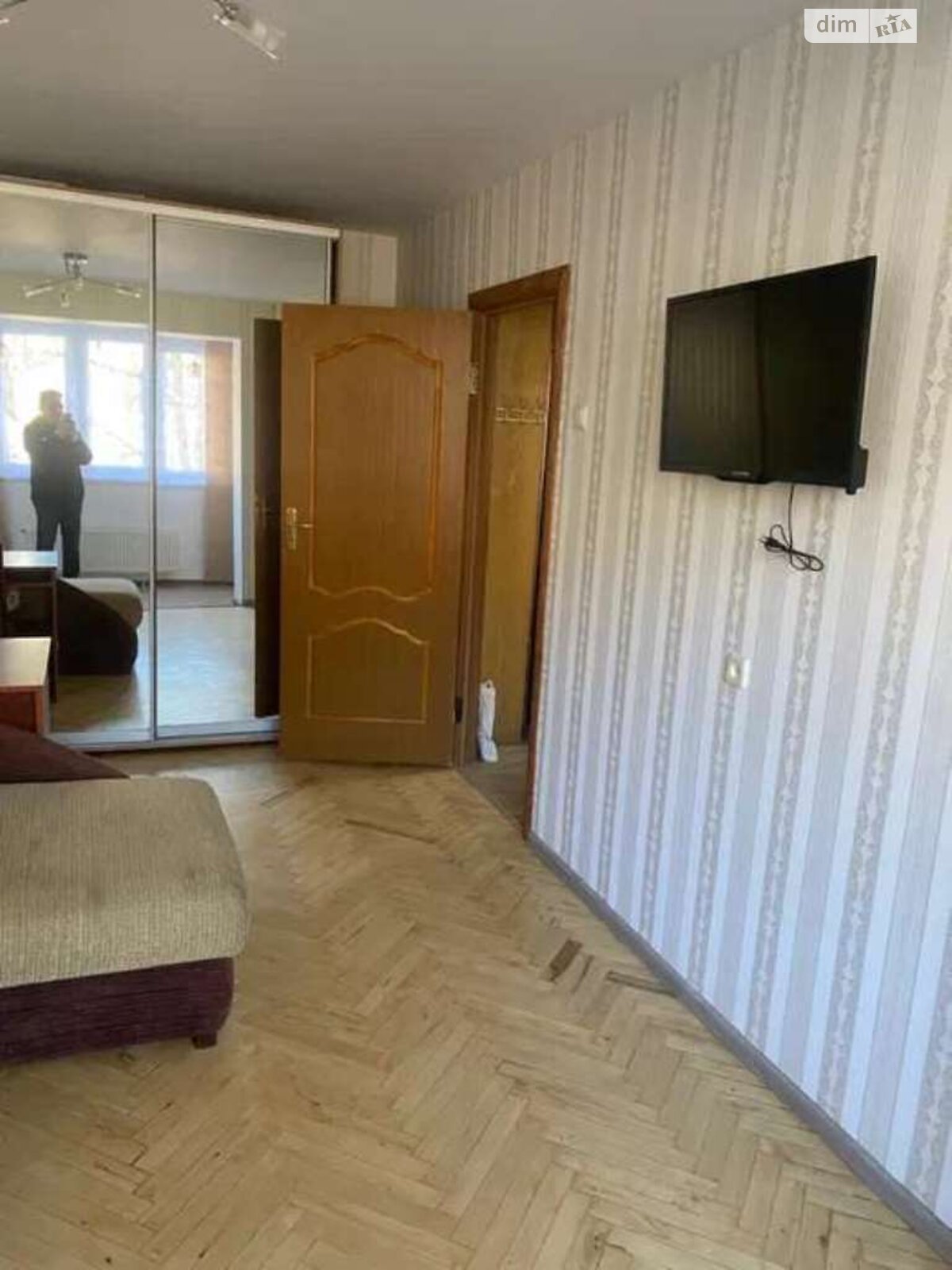 однокомнатная квартира в Киеве, район Лукьяновка, на ул. Довнар-Запольского 9 в аренду на долгий срок помесячно фото 1 однокомнатная квартира в Киеве, район Лукьяновка, на ул. Довнар-Запольского 9 в аренду на долгий срок помесячно фото 1