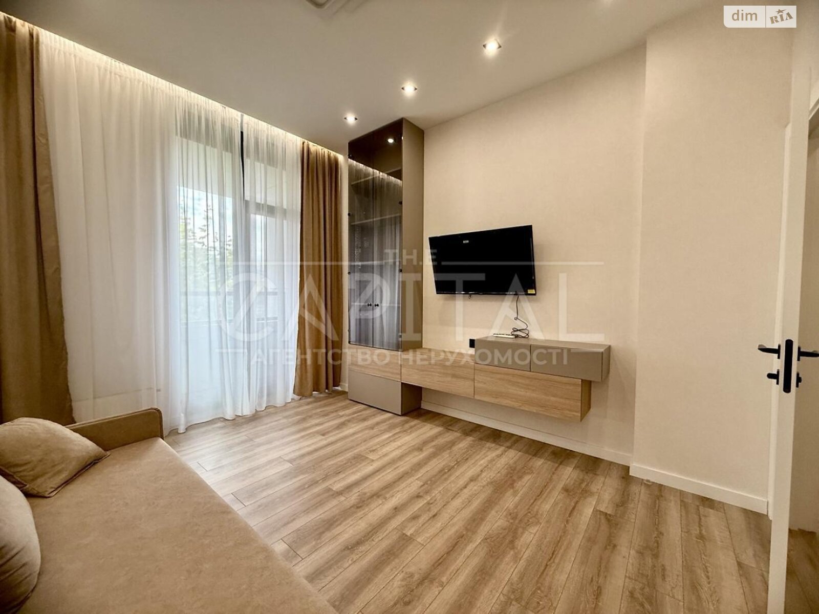 трехкомнатная квартира в Киеве, район Лукьяновка, на ул. Гарета Джонса 12 в аренду на долгий срок помесячно фото 1