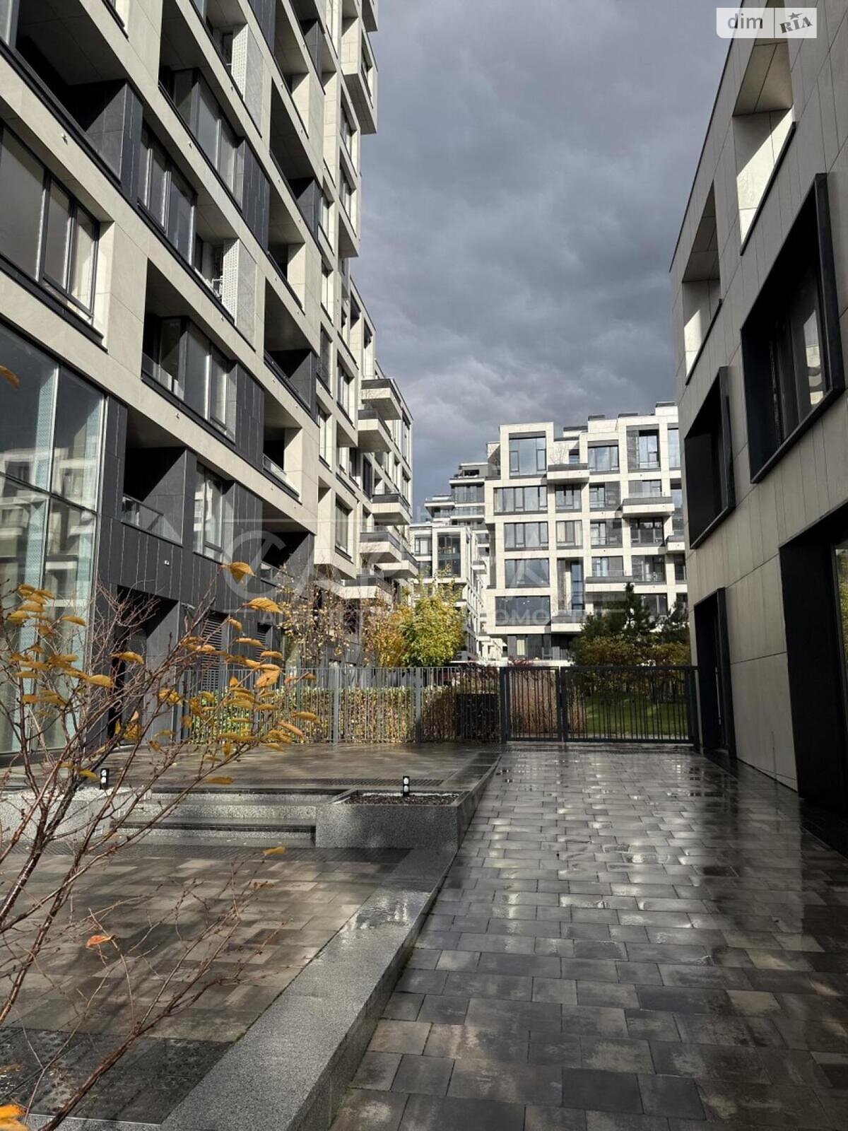 трехкомнатная квартира в Киеве, район Лукьяновка, на ул. Гарета Джонса 12 в аренду на долгий срок помесячно фото 1