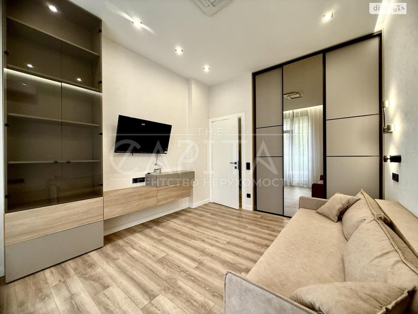 трехкомнатная квартира в Киеве, район Лукьяновка, на ул. Гарета Джонса 12 в аренду на долгий срок помесячно фото 1