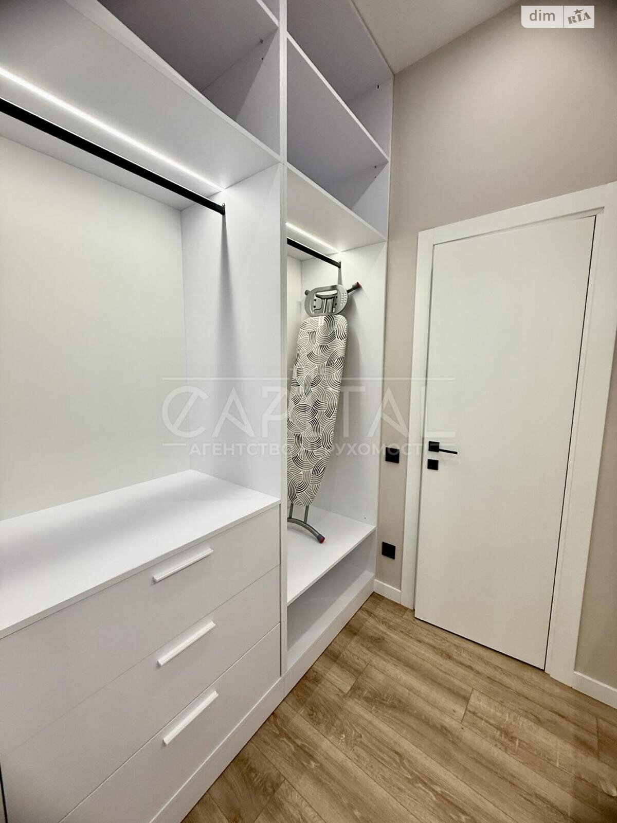 трехкомнатная квартира в Киеве, район Лукьяновка, на ул. Гарета Джонса 12 в аренду на долгий срок помесячно фото 1