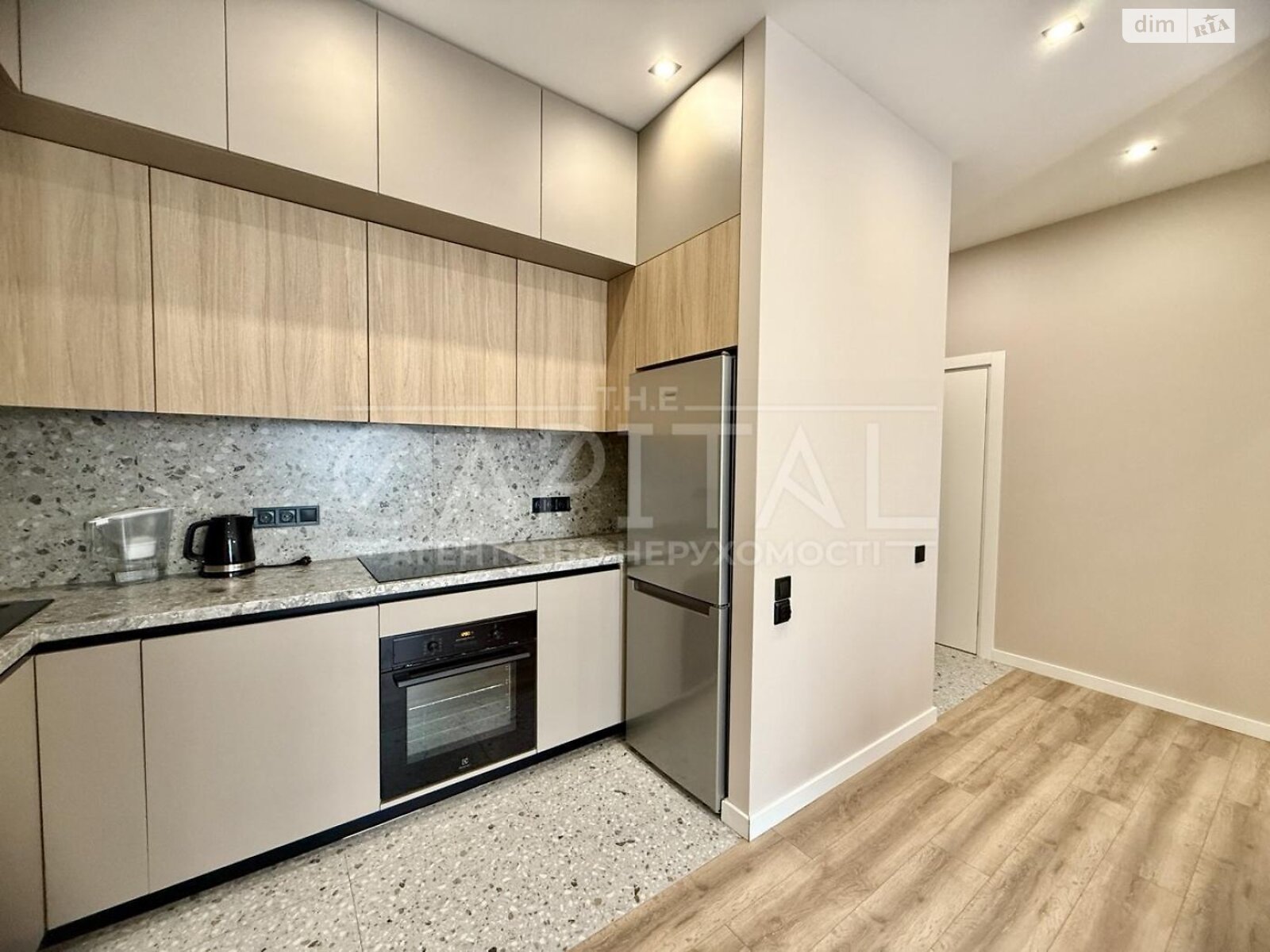 трехкомнатная квартира в Киеве, район Лукьяновка, на ул. Гарета Джонса 12 в аренду на долгий срок помесячно фото 1