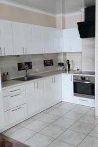 двокімнатна квартира в Києві, район Лук’янівка, на вул. Коперника 3 в довготривалу оренду помісячно фото 2
