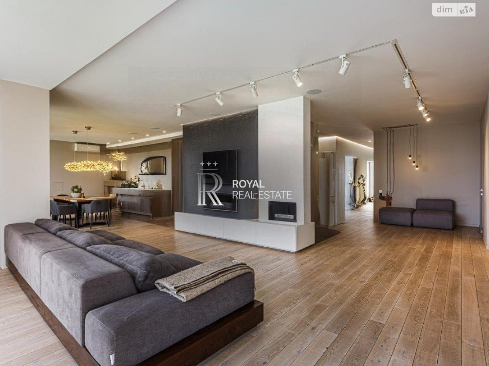 трехкомнатная квартира в Киеве, район Лукьяновка, на ул. Сечевых Стрельцов 84А в аренду на долгий срок помесячно фото 1