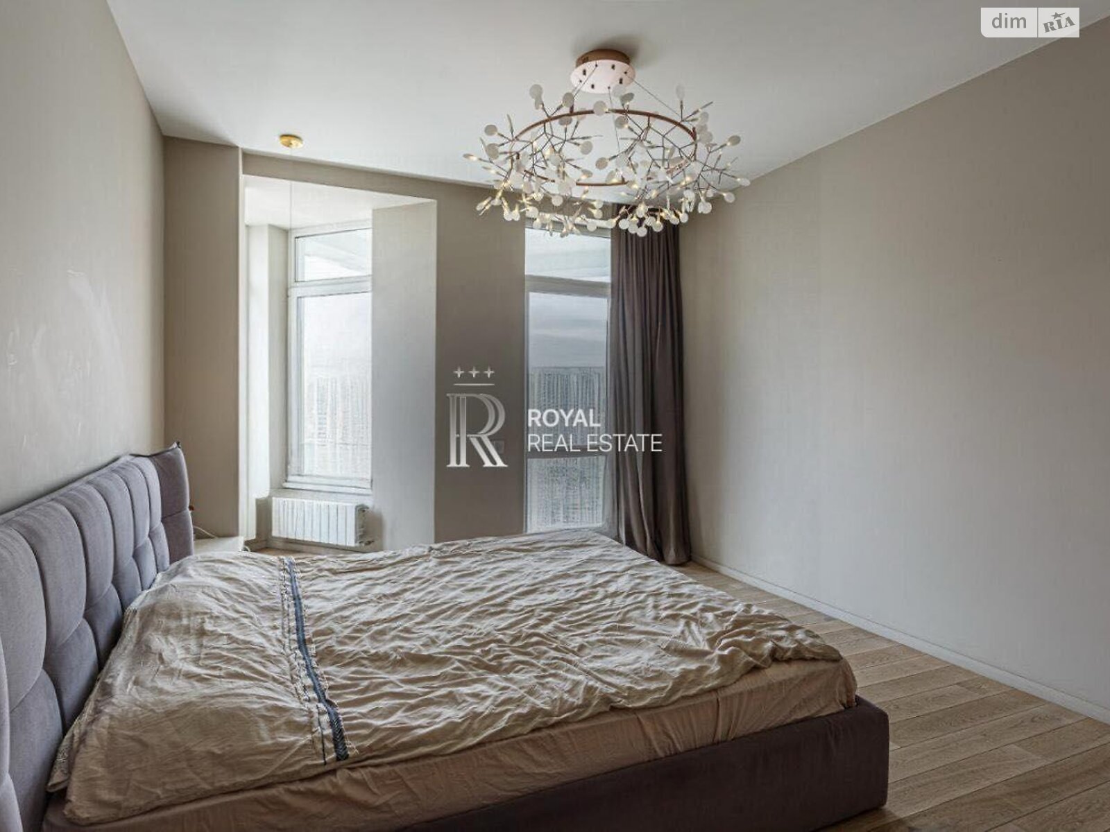 трехкомнатная квартира в Киеве, район Лукьяновка, на ул. Сечевых Стрельцов 84А в аренду на долгий срок помесячно фото 1