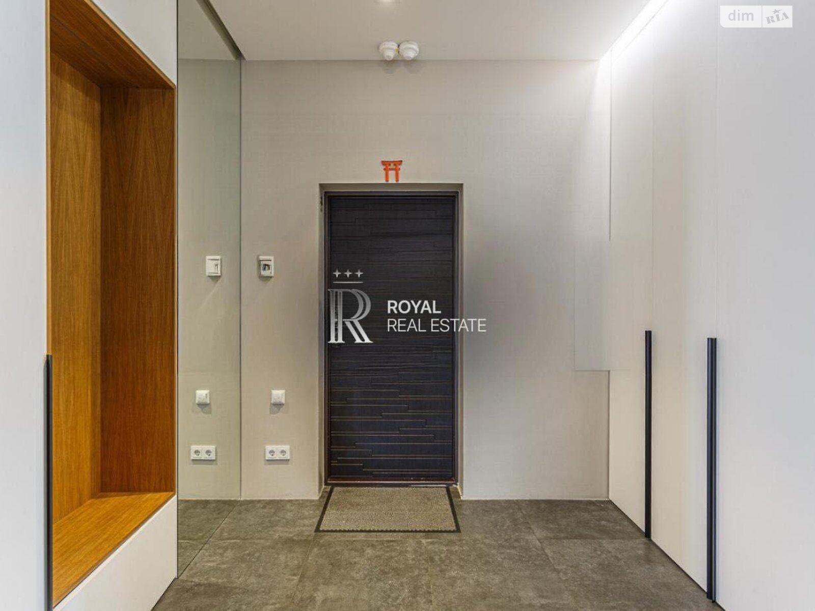 трехкомнатная квартира в Киеве, район Лукьяновка, на ул. Сечевых Стрельцов 84А в аренду на долгий срок помесячно фото 1