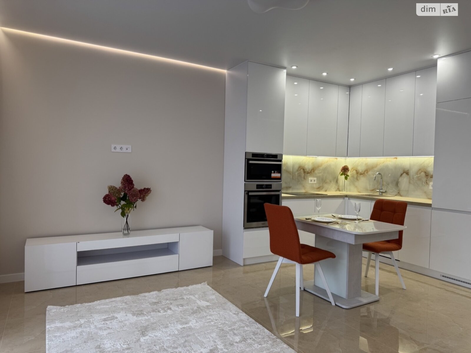 однокомнатная квартира в Киеве, район Лукьяновка, на ул. Шолуденко 30 в аренду на долгий срок помесячно фото 1