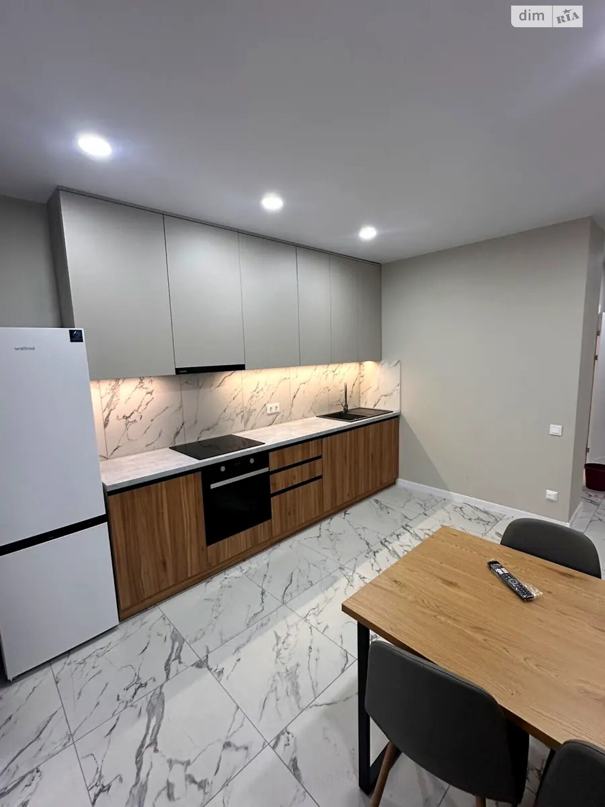 двухкомнатная квартира в Киеве, район Лукьяновка, на ул. Загоровская 25 в аренду на долгий срок помесячно фото 1