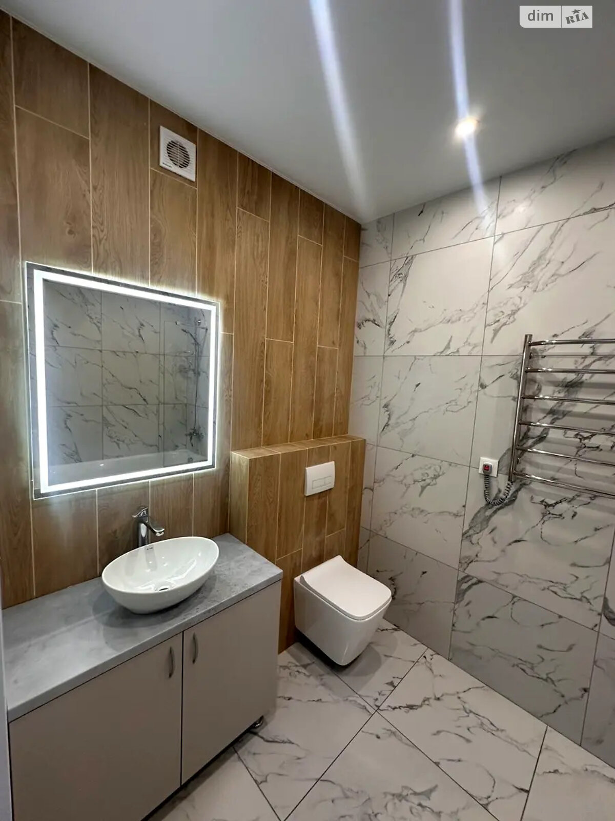 двухкомнатная квартира в Киеве, район Лукьяновка, на ул. Загоровская 25 в аренду на долгий срок помесячно фото 1