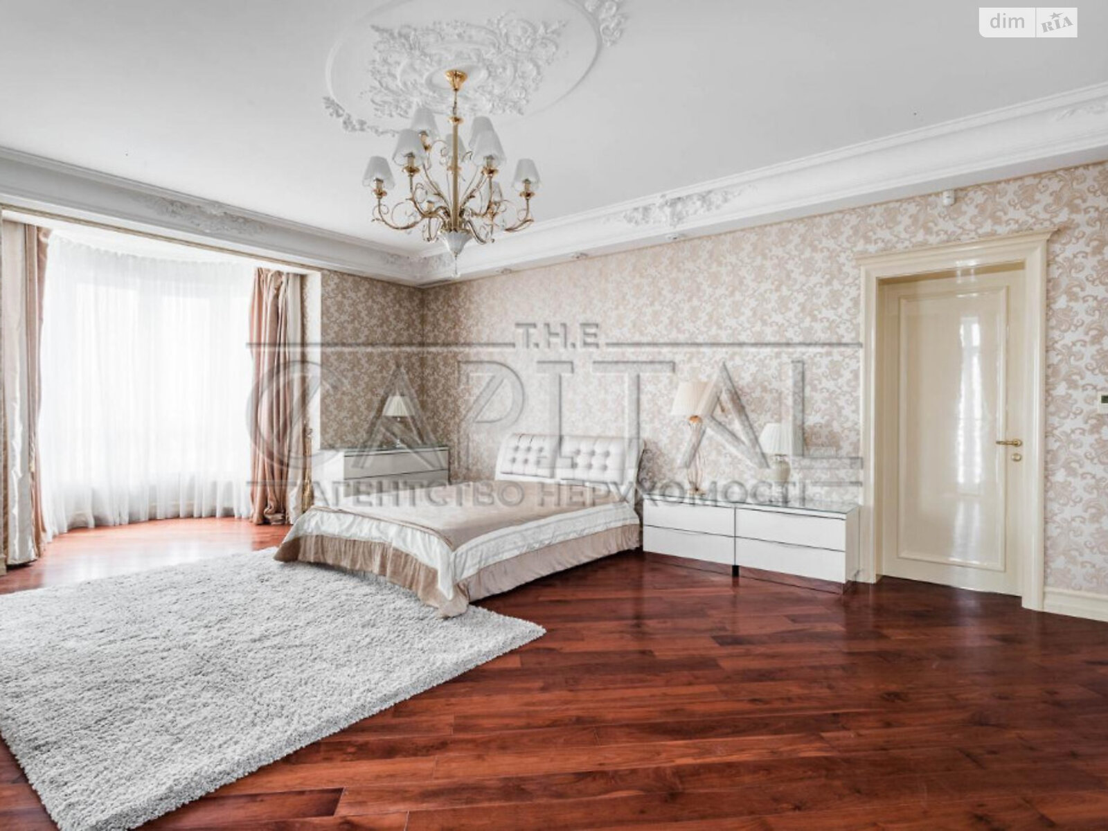 четырехкомнатная квартира с мебелью в Киеве, на ул. Михаила Бойчука 41-43 в аренду на долгий срок помесячно фото 1