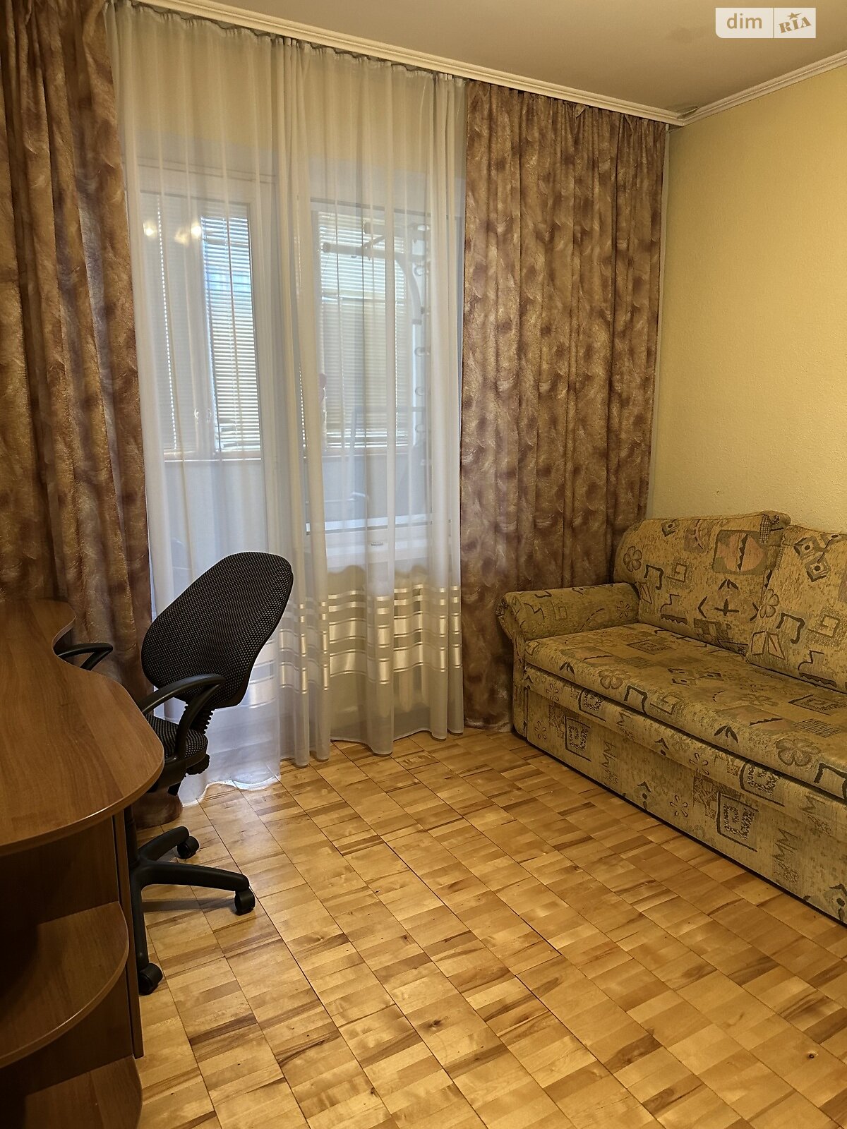 двокімнатна квартира в Києві, район Мінський Масив, на вул. Бережанська 10 в довготривалу оренду помісячно фото 1 двокімнатна квартира в Києві, район Мінський Масив, на вул. Бережанська 10 в довготривалу оренду помісячно фото 1