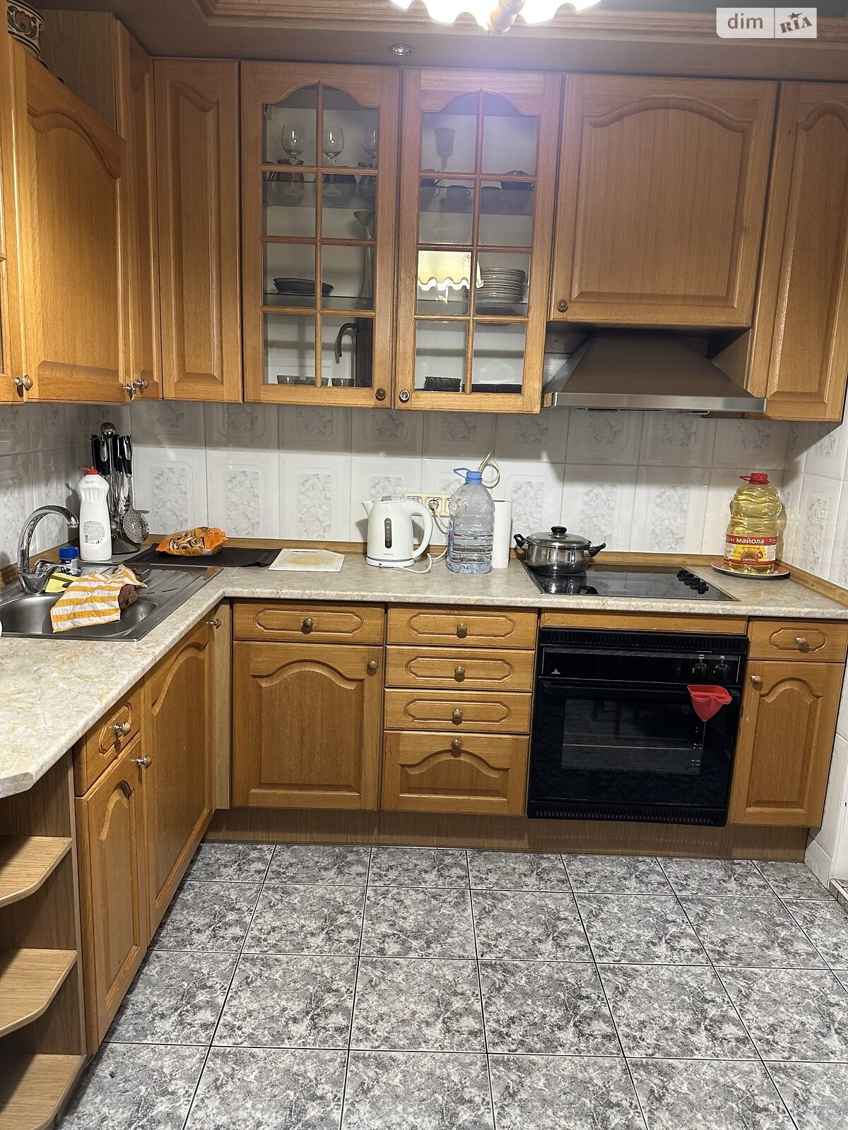 двокімнатна квартира в Києві, район Мінський Масив, на вул. Бережанська 10 в довготривалу оренду помісячно фото 1 двокімнатна квартира в Києві, район Мінський Масив, на вул. Бережанська 10 в довготривалу оренду помісячно фото 1