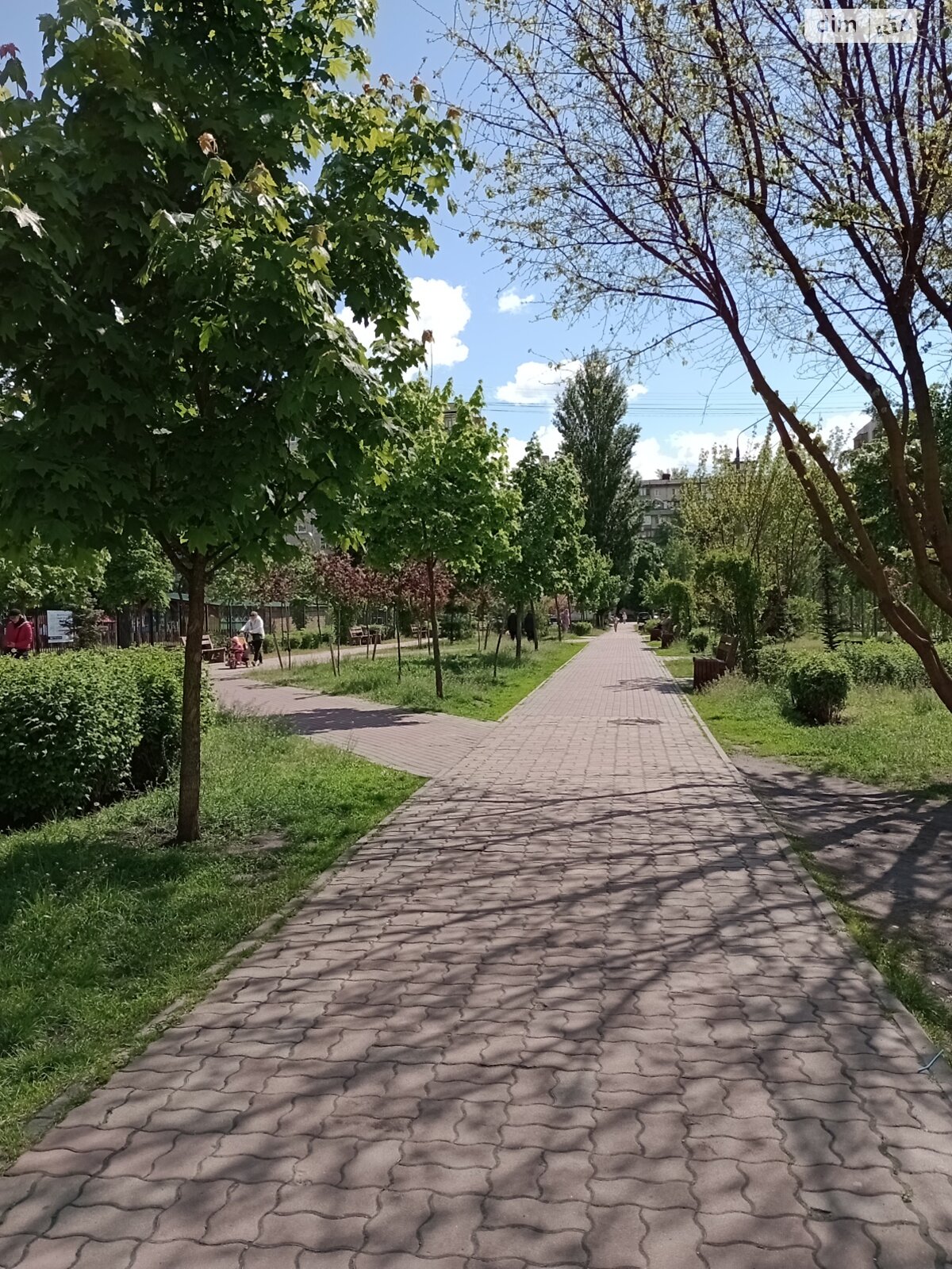 трикімнатна квартира в Києві, район Мінський Масив, на просп. Литовський 8А в довготривалу оренду помісячно фото 1 трикімнатна квартира в Києві, район Мінський Масив, на просп. Литовський 8А в довготривалу оренду помісячно фото 1
