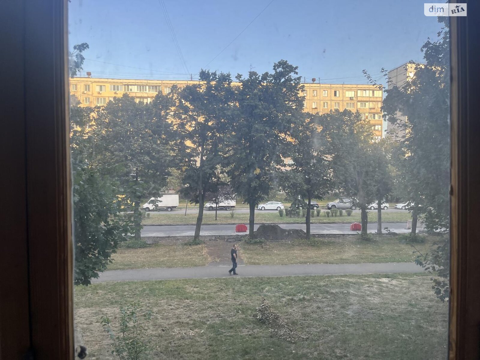 однокімнатна квартира в Києві, район Мінський Масив, на просп. Маршала Рокоссовського 3 в довготривалу оренду помісячно фото 1 однокімнатна квартира в Києві, район Мінський Масив, на просп. Маршала Рокоссовського 3 в довготривалу оренду помісячно фото 1