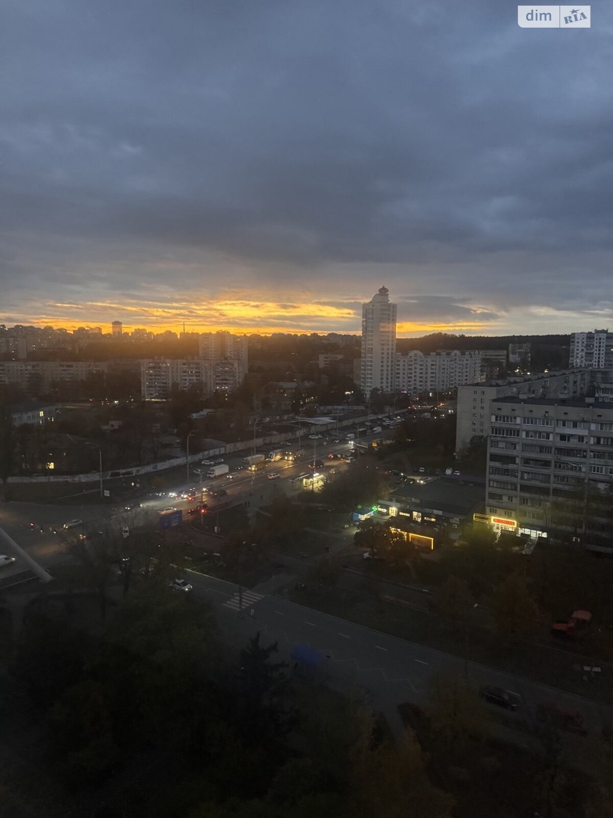 однокімнатна квартира в Києві, район Мінський Масив, на просп. Маршала Рокоссовського 2 в довготривалу оренду помісячно фото 1 однокімнатна квартира в Києві, район Мінський Масив, на просп. Маршала Рокоссовського 2 в довготривалу оренду помісячно фото 1