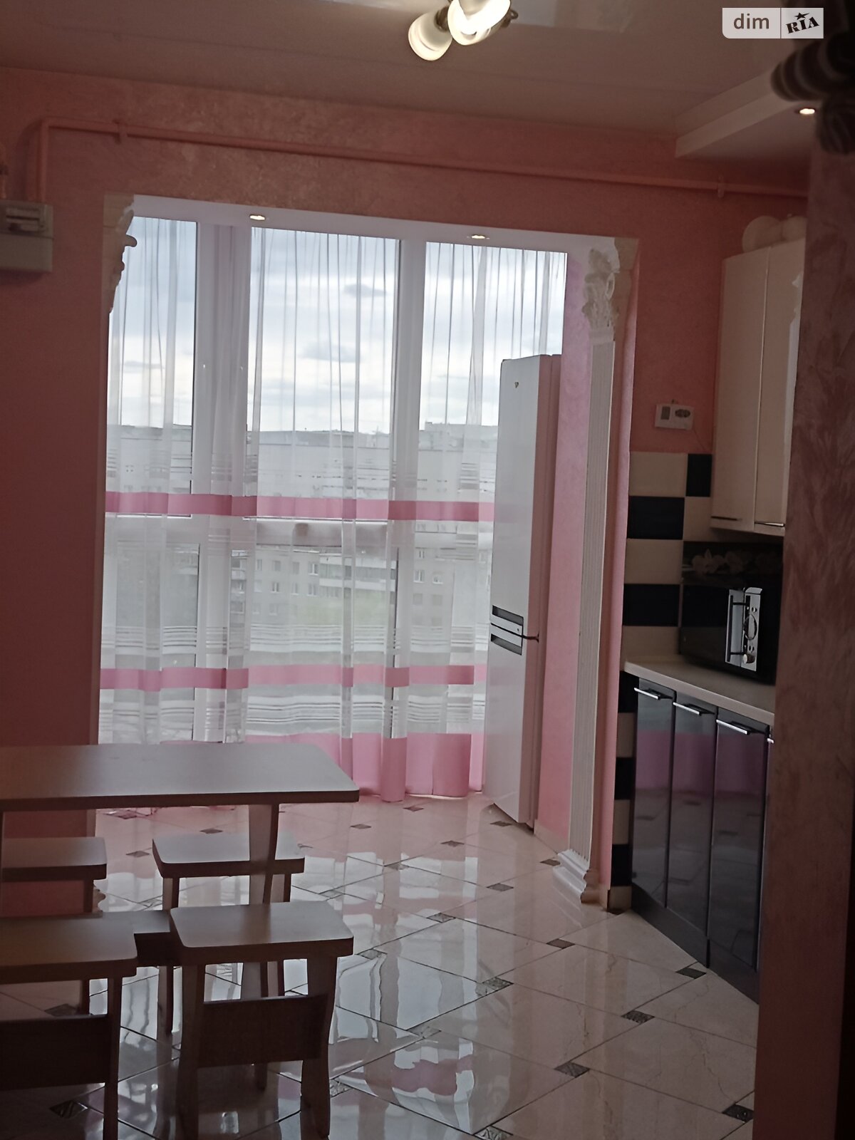 однокомнатная квартира в Киеве, район Минский Массив, на ул. Петра Калнышевского 1А в аренду на долгий срок помесячно фото 1 однокомнатная квартира в Киеве, район Минский Массив, на ул. Петра Калнышевского 1А в аренду на долгий срок помесячно фото 1