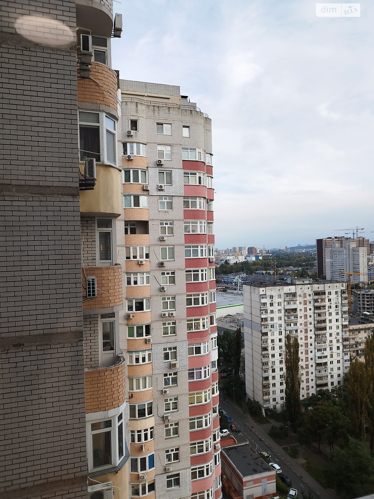 однокімнатна квартира в Києві, район Мінський Масив, на вул. Петра Калнишевського 7 в довготривалу оренду помісячно фото 1 однокімнатна квартира в Києві, район Мінський Масив, на вул. Петра Калнишевського 7 в довготривалу оренду помісячно фото 1