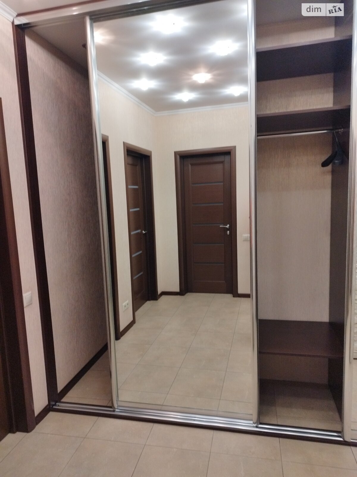 однокімнатна квартира в Києві, район Мінський Масив, на вул. Петра Калнишевського 7 в довготривалу оренду помісячно фото 1 однокімнатна квартира в Києві, район Мінський Масив, на вул. Петра Калнишевського 7 в довготривалу оренду помісячно фото 1