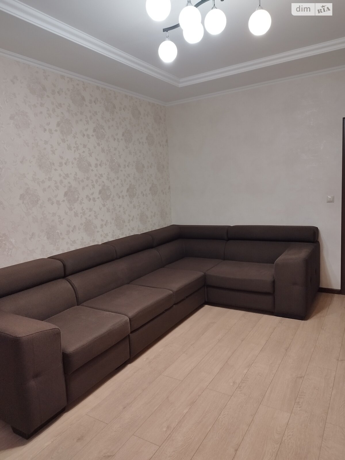 однокімнатна квартира в Києві, район Мінський Масив, на вул. Петра Калнишевського 7 в довготривалу оренду помісячно фото 1 однокімнатна квартира в Києві, район Мінський Масив, на вул. Петра Калнишевського 7 в довготривалу оренду помісячно фото 1