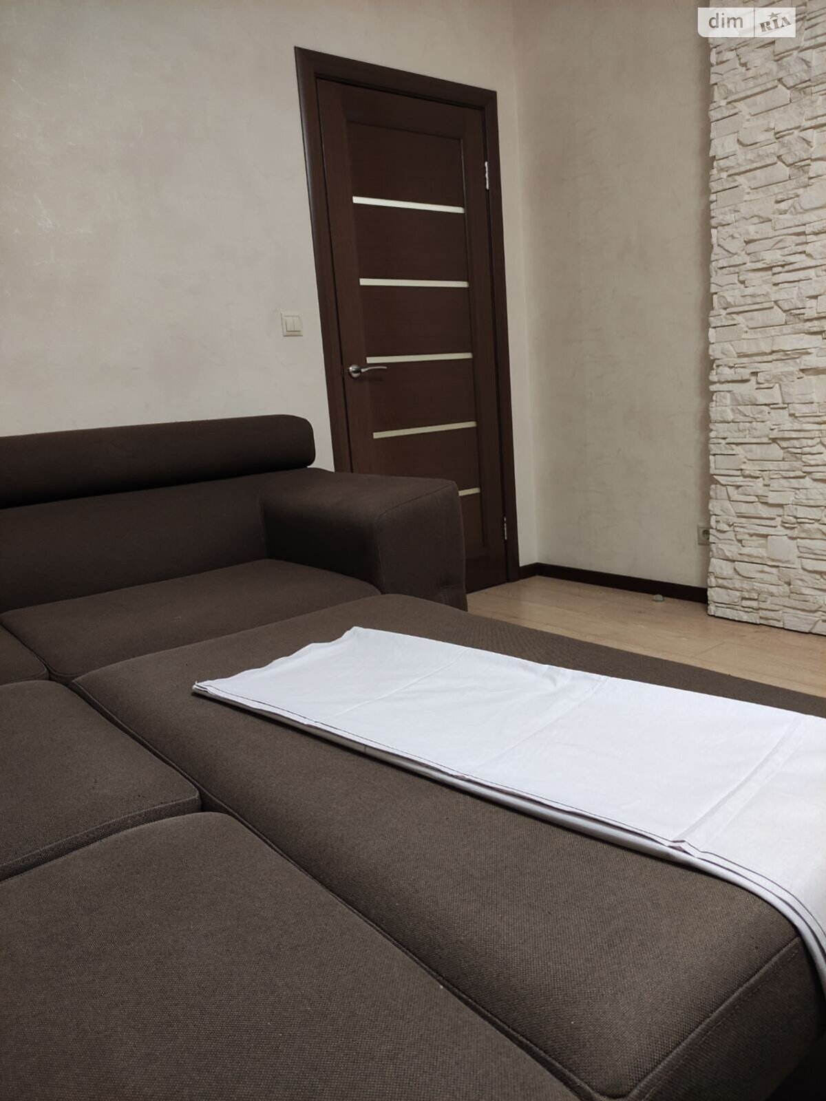 однокімнатна квартира в Києві, район Мінський Масив, на вул. Петра Калнишевського 7 в довготривалу оренду помісячно фото 1 однокімнатна квартира в Києві, район Мінський Масив, на вул. Петра Калнишевського 7 в довготривалу оренду помісячно фото 1