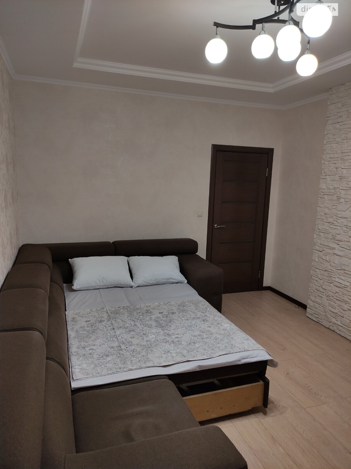 однокімнатна квартира в Києві, район Мінський Масив, на вул. Петра Калнишевського 7 в довготривалу оренду помісячно фото 1 однокімнатна квартира в Києві, район Мінський Масив, на вул. Петра Калнишевського 7 в довготривалу оренду помісячно фото 1