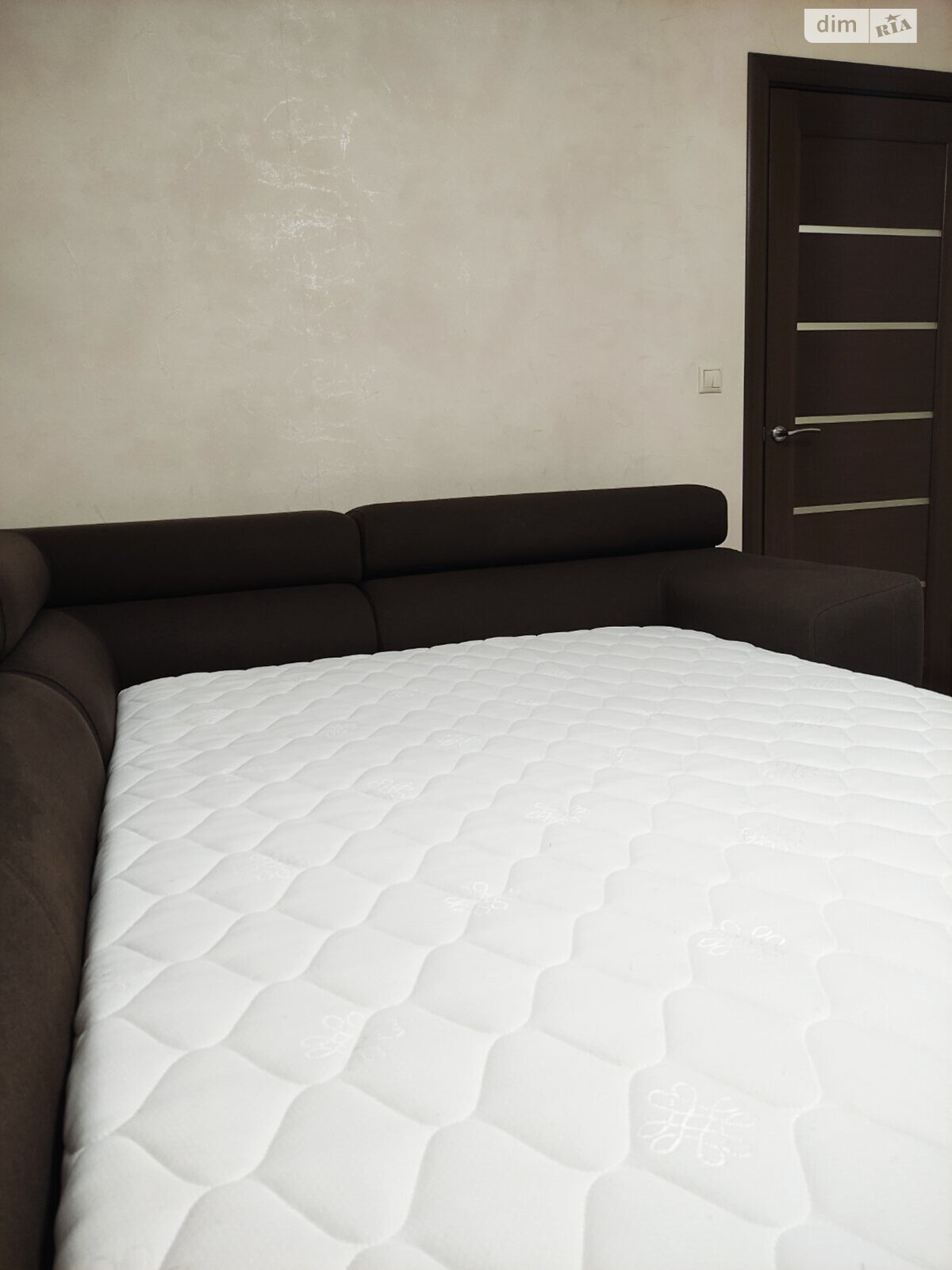 однокімнатна квартира в Києві, район Мінський Масив, на вул. Петра Калнишевського 7 в довготривалу оренду помісячно фото 1 однокімнатна квартира в Києві, район Мінський Масив, на вул. Петра Калнишевського 7 в довготривалу оренду помісячно фото 1