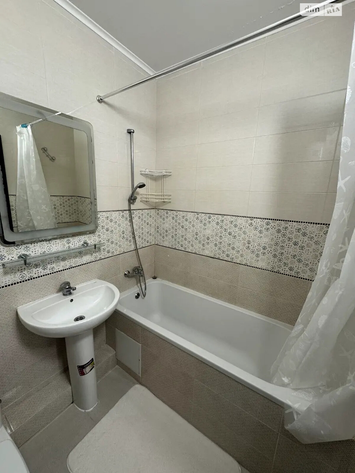 однокомнатная квартира в Киеве, район Минский Массив, на ул. Петра Калнышевского 6 в аренду на долгий срок помесячно фото 1