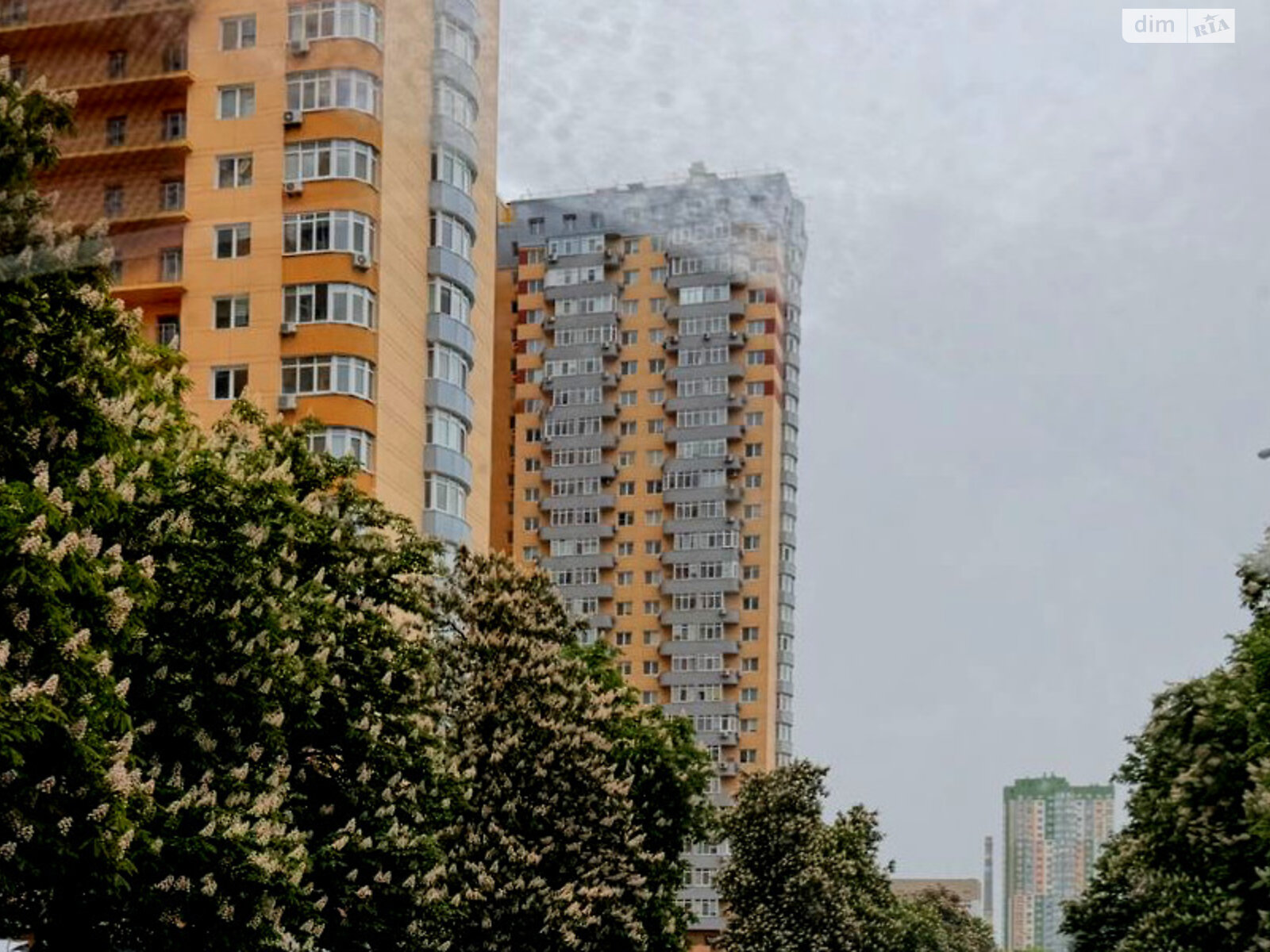 двокімнатна квартира в Києві, район Мінський Масив, на вул. Юрія Кондратюка в довготривалу оренду помісячно фото 1 двокімнатна квартира в Києві, район Мінський Масив, на вул. Юрія Кондратюка в довготривалу оренду помісячно фото 1