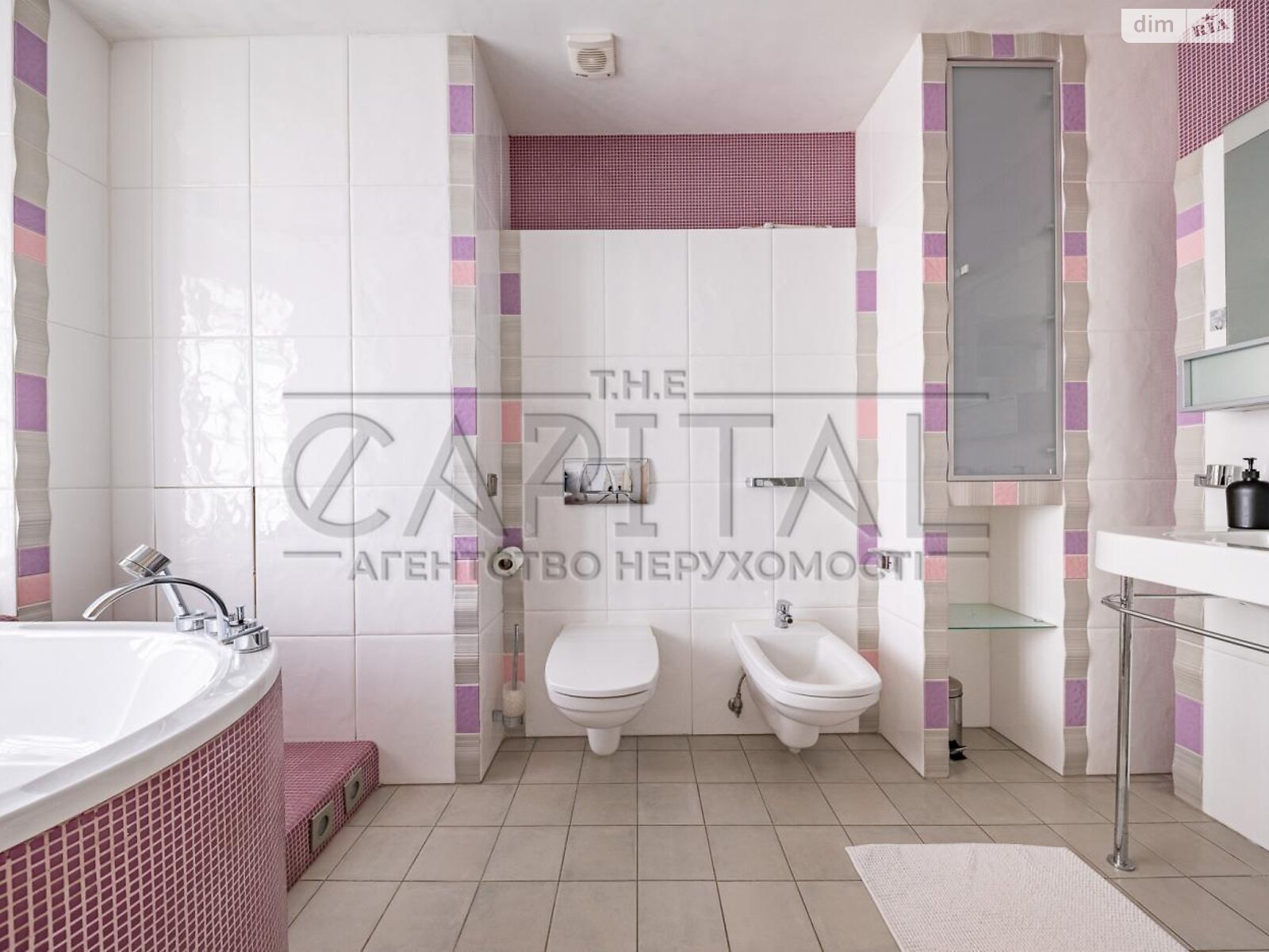 четырехкомнатная квартира в Киеве, район Соломенский, на ул. Мокрая 3 в аренду на долгий срок помесячно фото 1 четырехкомнатная квартира в Киеве, район Соломенский, на ул. Мокрая 3 в аренду на долгий срок помесячно фото 1