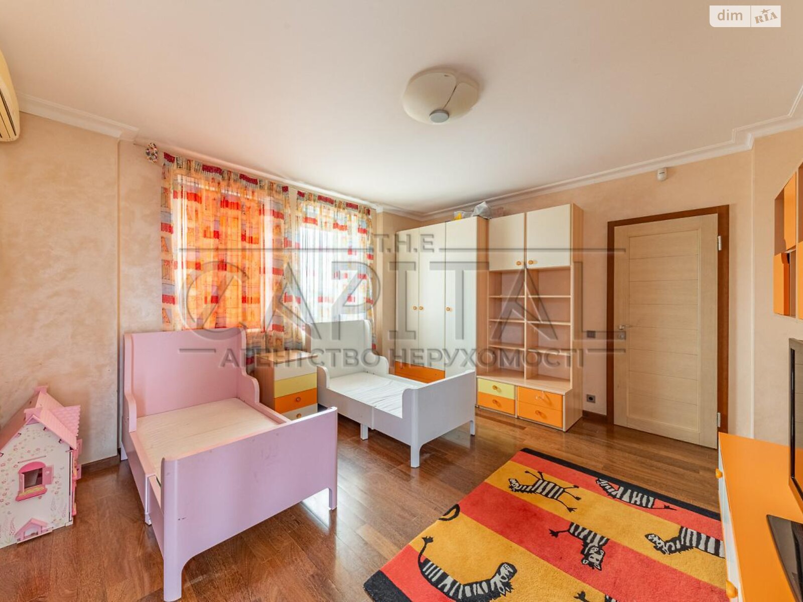 четырехкомнатная квартира в Киеве, район Соломенский, на ул. Мокрая 3 в аренду на долгий срок помесячно фото 1 четырехкомнатная квартира в Киеве, район Соломенский, на ул. Мокрая 3 в аренду на долгий срок помесячно фото 1