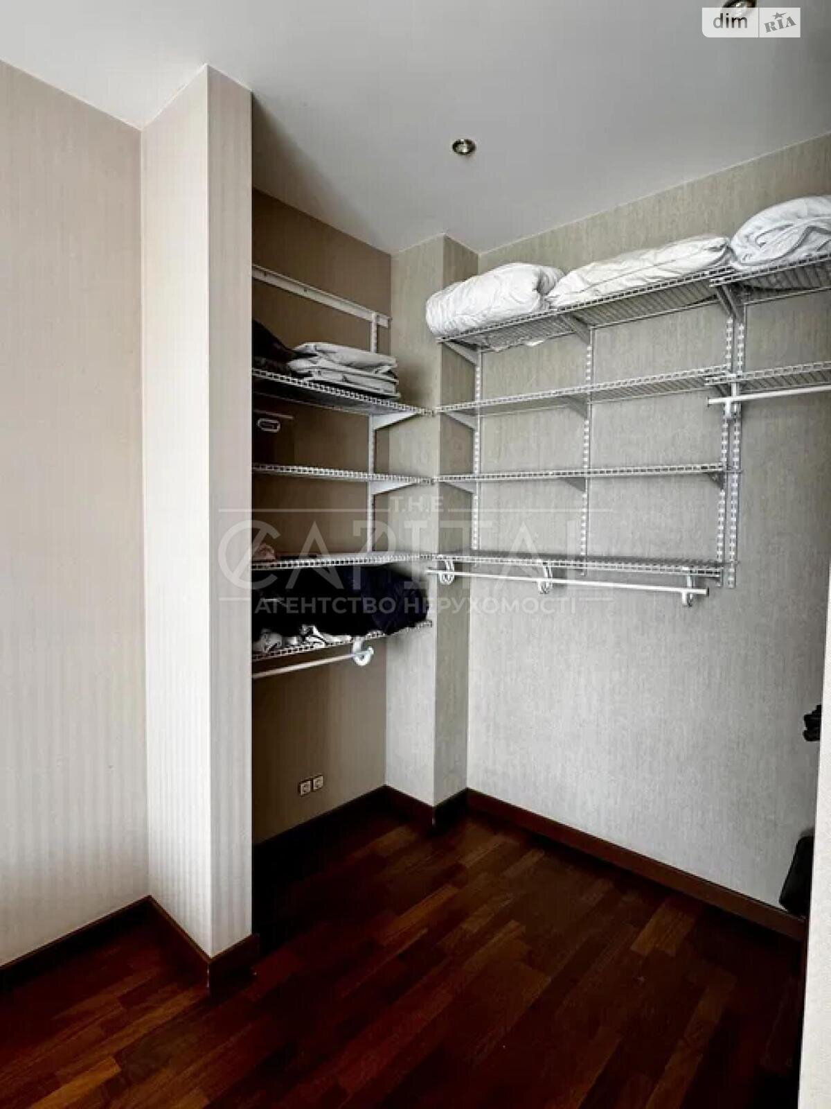 трехкомнатная квартира с мебелью в Киеве, район Монтажник, на ул. Лисичанская 29 в аренду на долгий срок помесячно фото 1 трехкомнатная квартира с мебелью в Киеве, район Монтажник, на ул. Лисичанская 29 в аренду на долгий срок помесячно фото 1