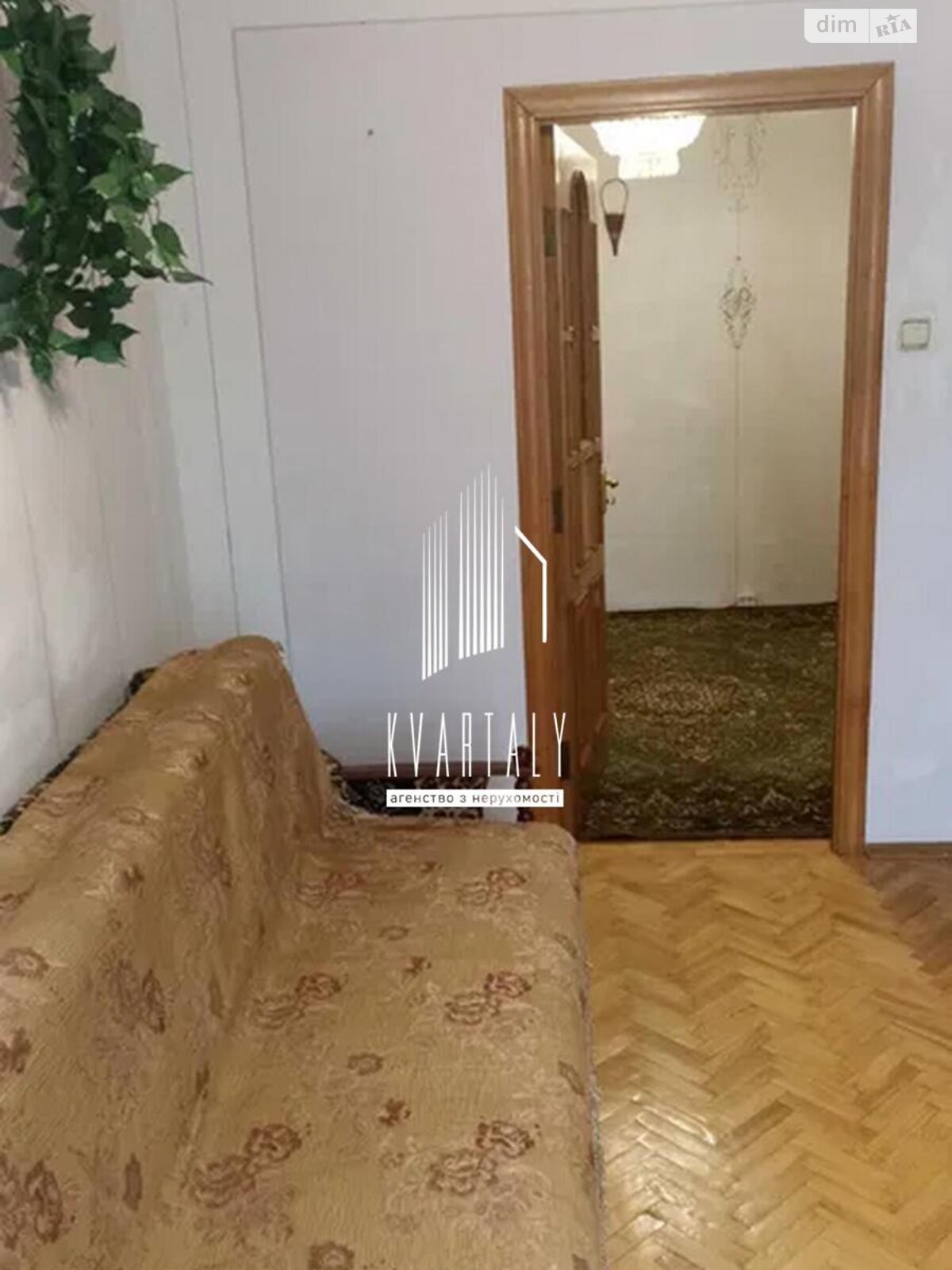трикімнатна квартира в Києві, район Мостицький Масив, на вул. Наталії Ужвій 10 в довготривалу оренду помісячно фото 1 трикімнатна квартира в Києві, район Мостицький Масив, на вул. Наталії Ужвій 10 в довготривалу оренду помісячно фото 1