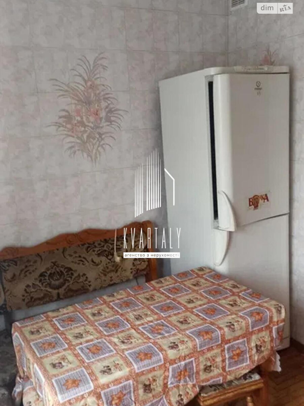 трикімнатна квартира в Києві, район Мостицький Масив, на вул. Наталії Ужвій 10 в довготривалу оренду помісячно фото 1 трикімнатна квартира в Києві, район Мостицький Масив, на вул. Наталії Ужвій 10 в довготривалу оренду помісячно фото 1