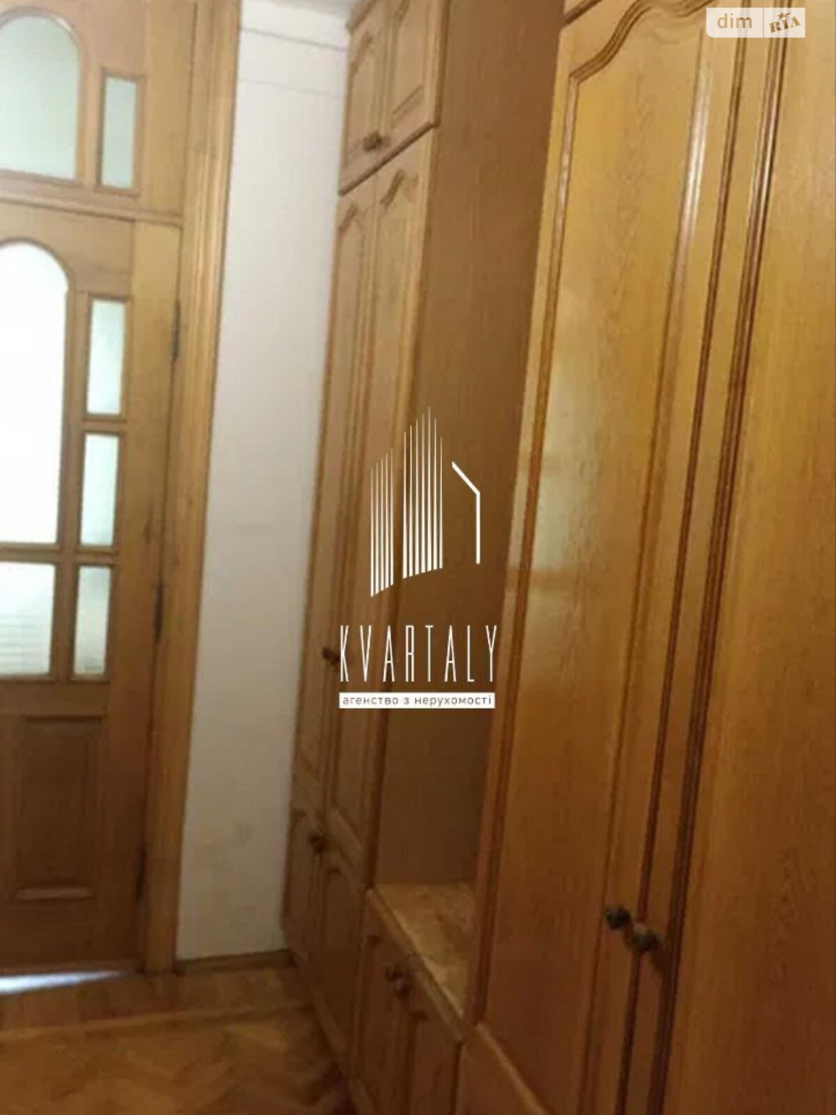 трехкомнатная квартира в Киеве, район Мостицкий Массив, на ул. Наталии Ужвий 10 в аренду на долгий срок помесячно фото 1 трехкомнатная квартира в Киеве, район Мостицкий Массив, на ул. Наталии Ужвий 10 в аренду на долгий срок помесячно фото 1