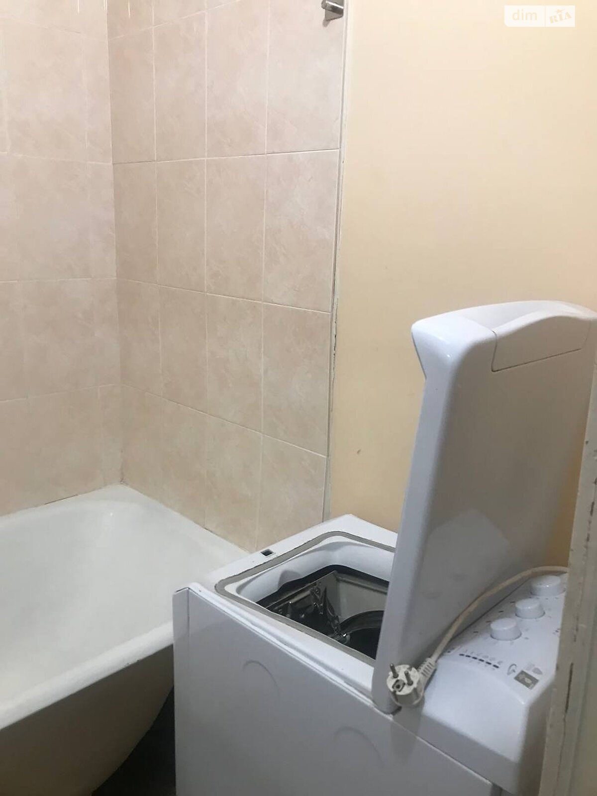 однокімнатна квартира в Києві, район Мостицький Масив, на вул. Наталії Ужвій 10 в довготривалу оренду помісячно фото 1 однокімнатна квартира в Києві, район Мостицький Масив, на вул. Наталії Ужвій 10 в довготривалу оренду помісячно фото 1