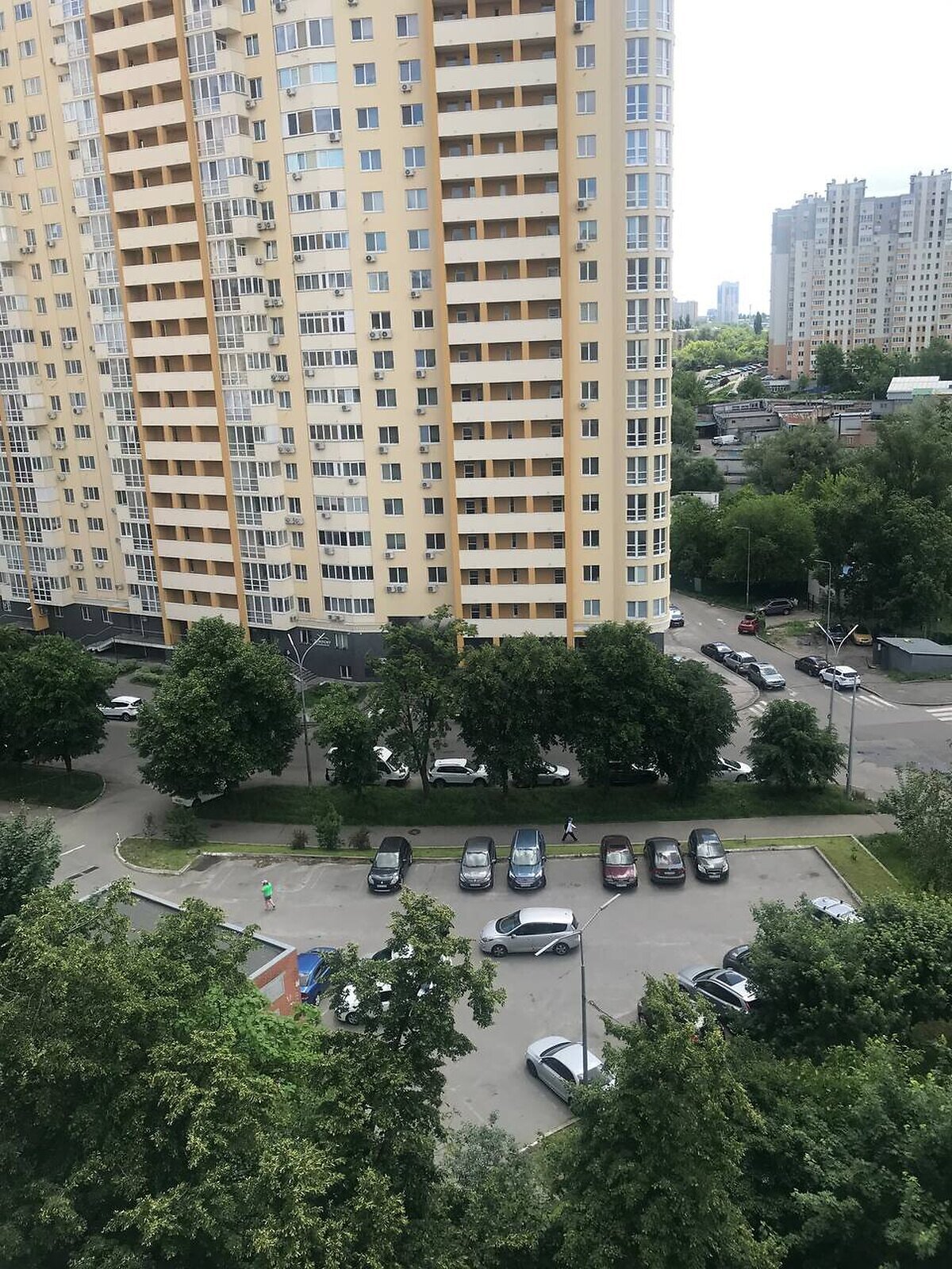 однокімнатна квартира в Києві, район Мостицький Масив, на вул. Наталії Ужвій 10 в довготривалу оренду помісячно фото 1 однокімнатна квартира в Києві, район Мостицький Масив, на вул. Наталії Ужвій 10 в довготривалу оренду помісячно фото 1