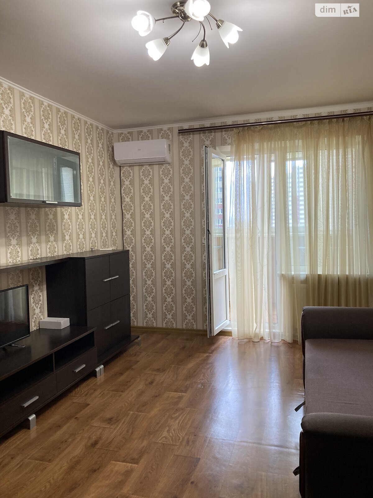 двокімнатна квартира в Києві, район Мостицький Масив, на вул. Сергія Данченка 5 в довготривалу оренду помісячно фото 1 двокімнатна квартира в Києві, район Мостицький Масив, на вул. Сергія Данченка 5 в довготривалу оренду помісячно фото 1
