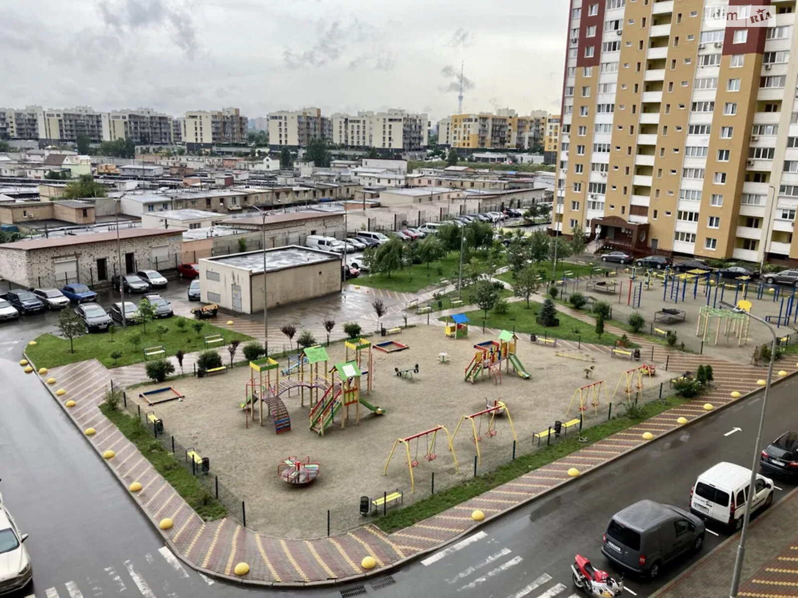 однокомнатная квартира в Киеве, район Мостицкий Массив, на ул. Сергeя Данченко 3 в аренду на долгий срок помесячно фото 1 однокомнатная квартира в Киеве, район Мостицкий Массив, на ул. Сергeя Данченко 3 в аренду на долгий срок помесячно фото 1