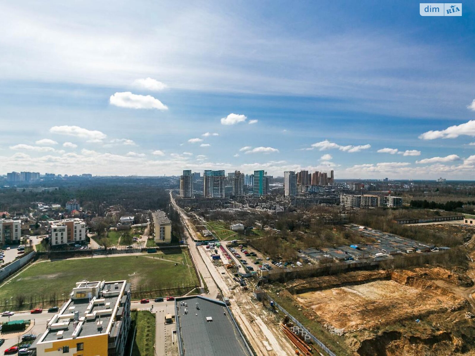 трикімнатна квартира в Києві, район Мостицький Масив, на вул. Сергія Данченка 1, кв. 124 в довготривалу оренду помісячно фото 1 трикімнатна квартира в Києві, район Мостицький Масив, на вул. Сергія Данченка 1, кв. 124 в довготривалу оренду помісячно фото 1